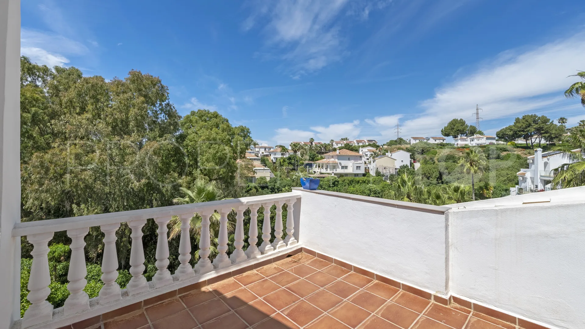 Buy Calahonda town house