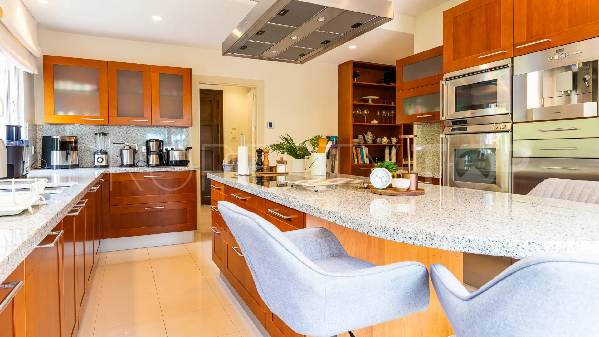 Comprar villa en El Rosario de 5 dormitorios