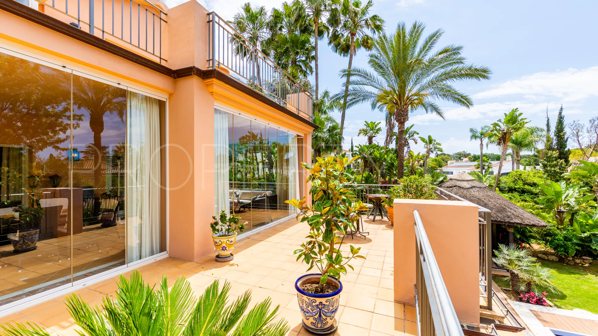 Comprar villa en El Rosario de 5 dormitorios