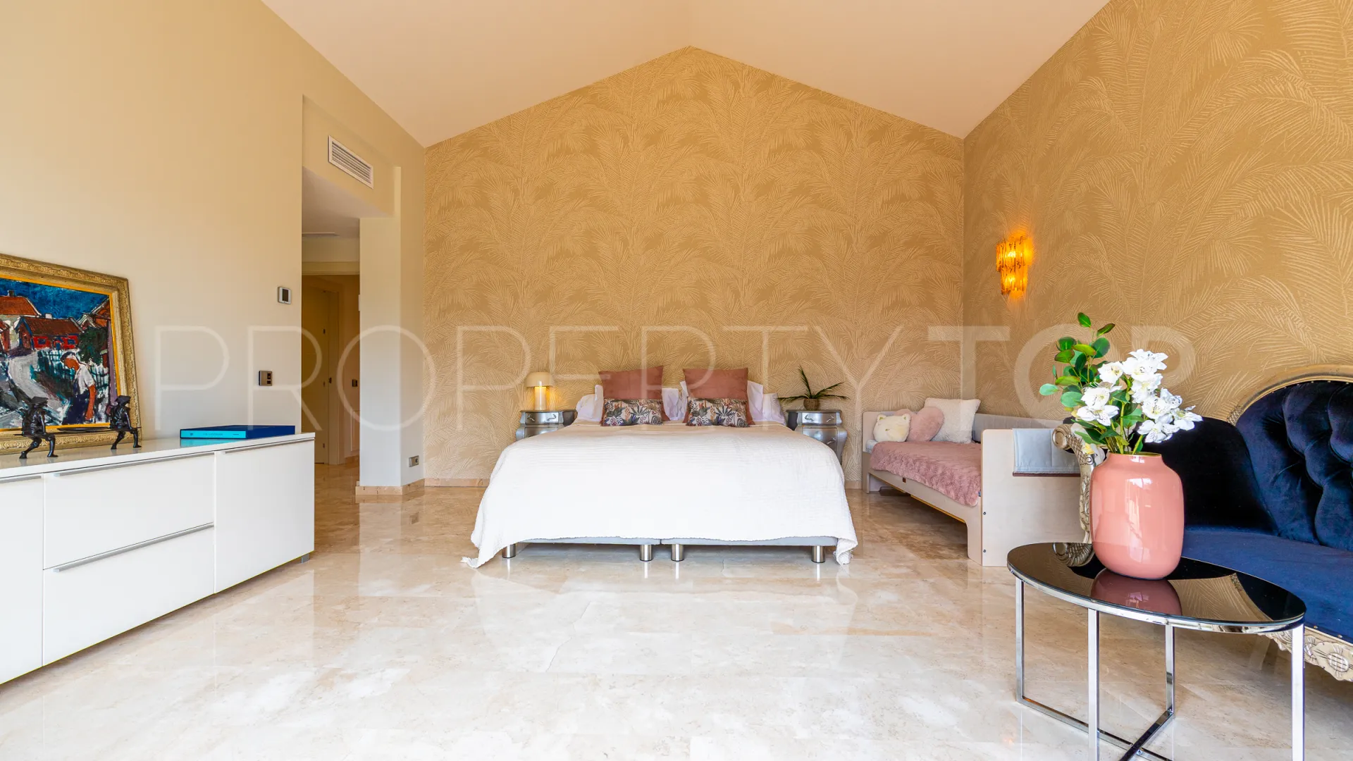 Comprar villa en El Rosario de 5 dormitorios
