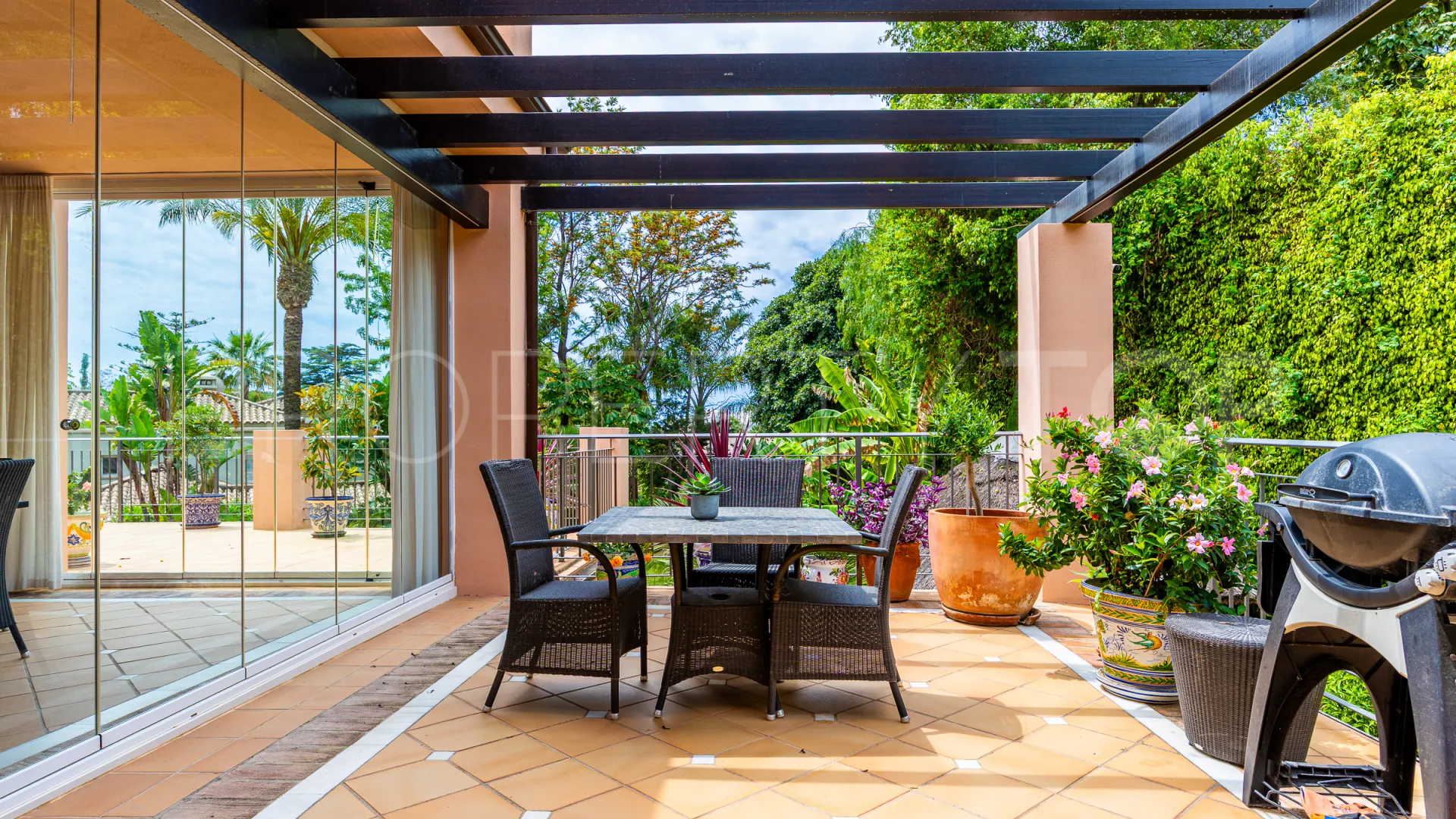 Comprar villa en El Rosario de 5 dormitorios