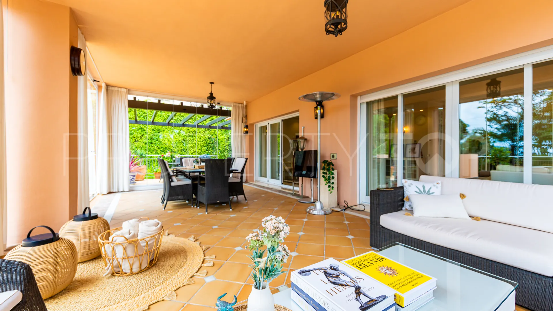 Comprar villa en El Rosario de 5 dormitorios