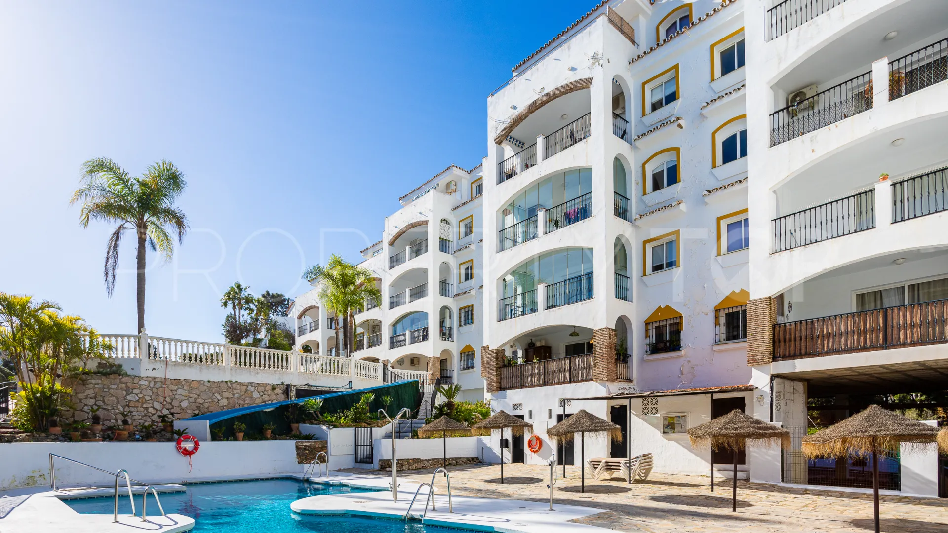 Apartamento planta baja en venta en Calahonda