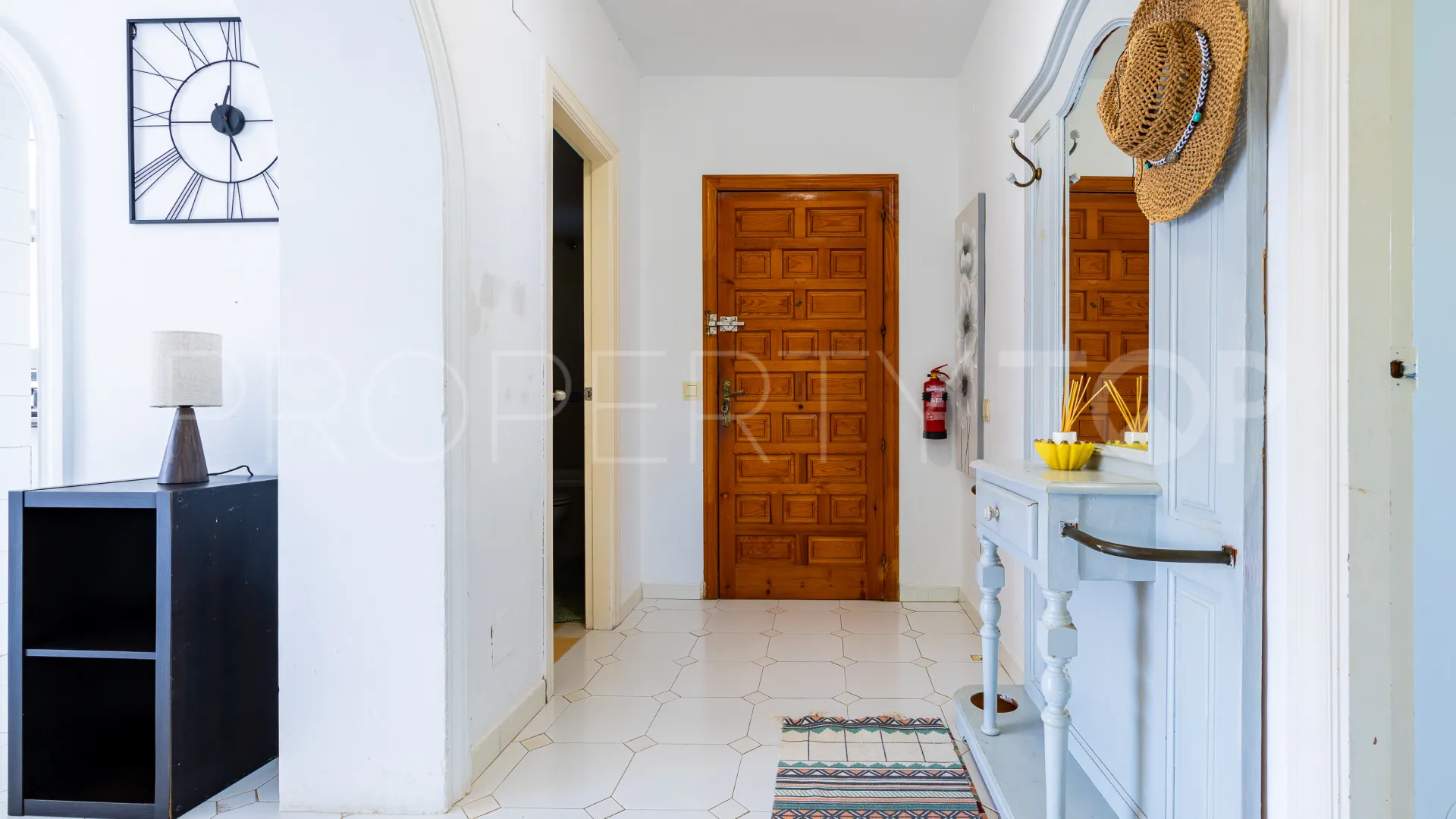 Apartamento planta baja en venta en Calahonda