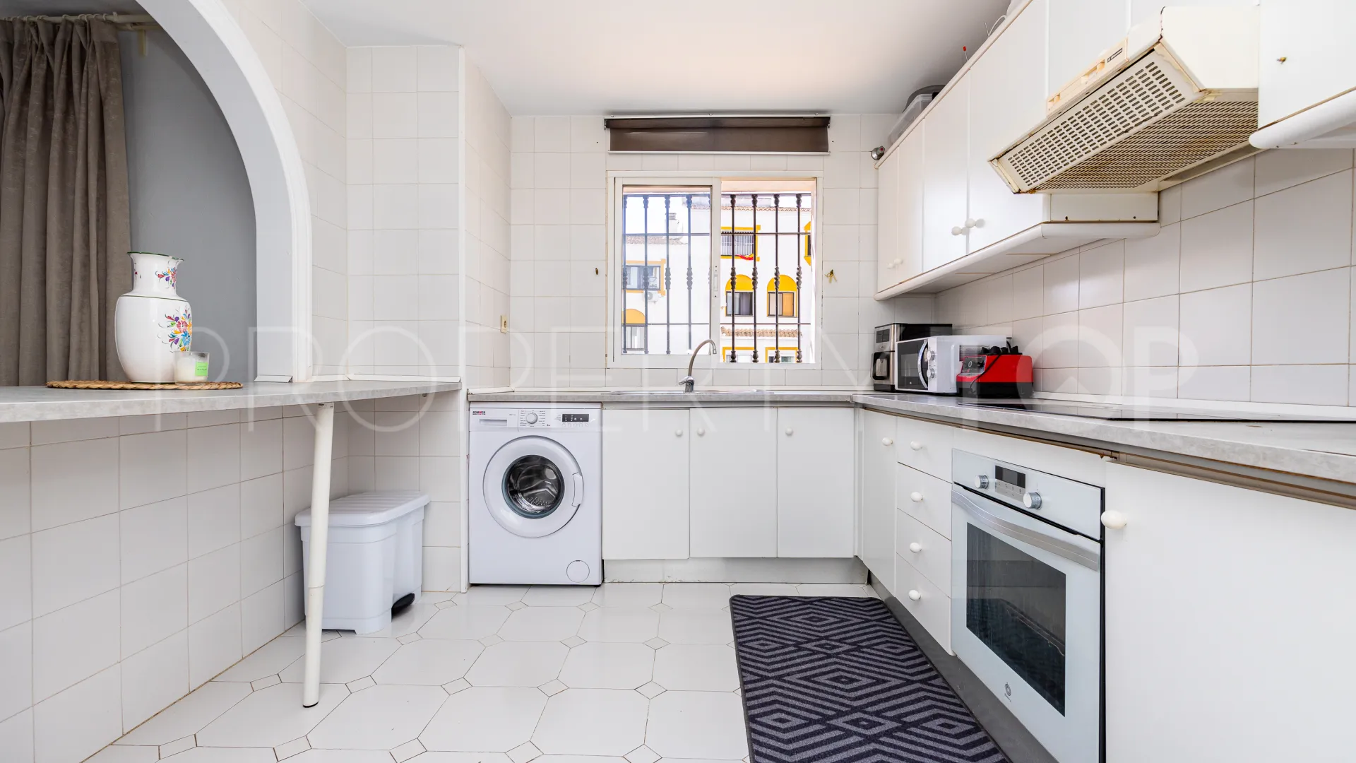 Apartamento planta baja en venta en Calahonda