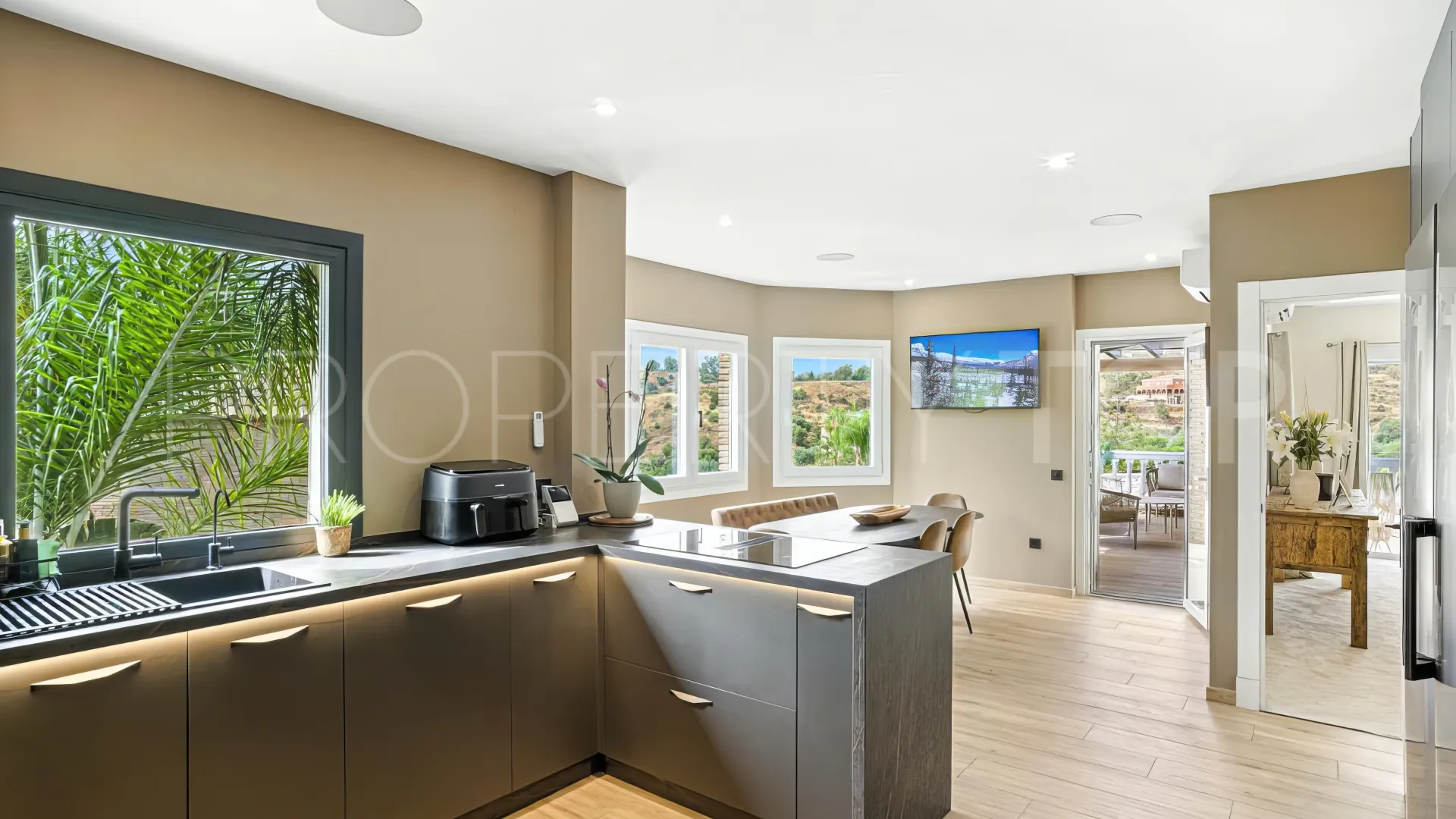 Villa for sale in Mijas Costa