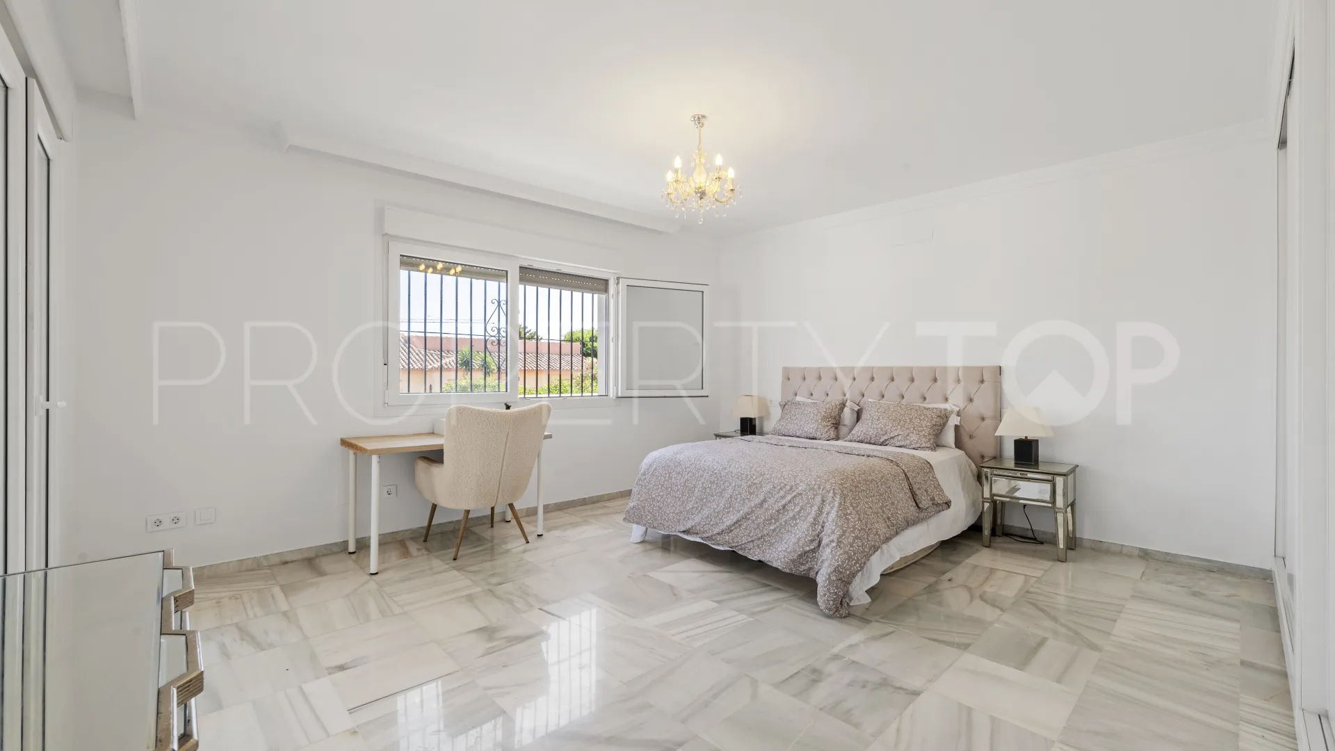 For sale villa in Mijas Costa