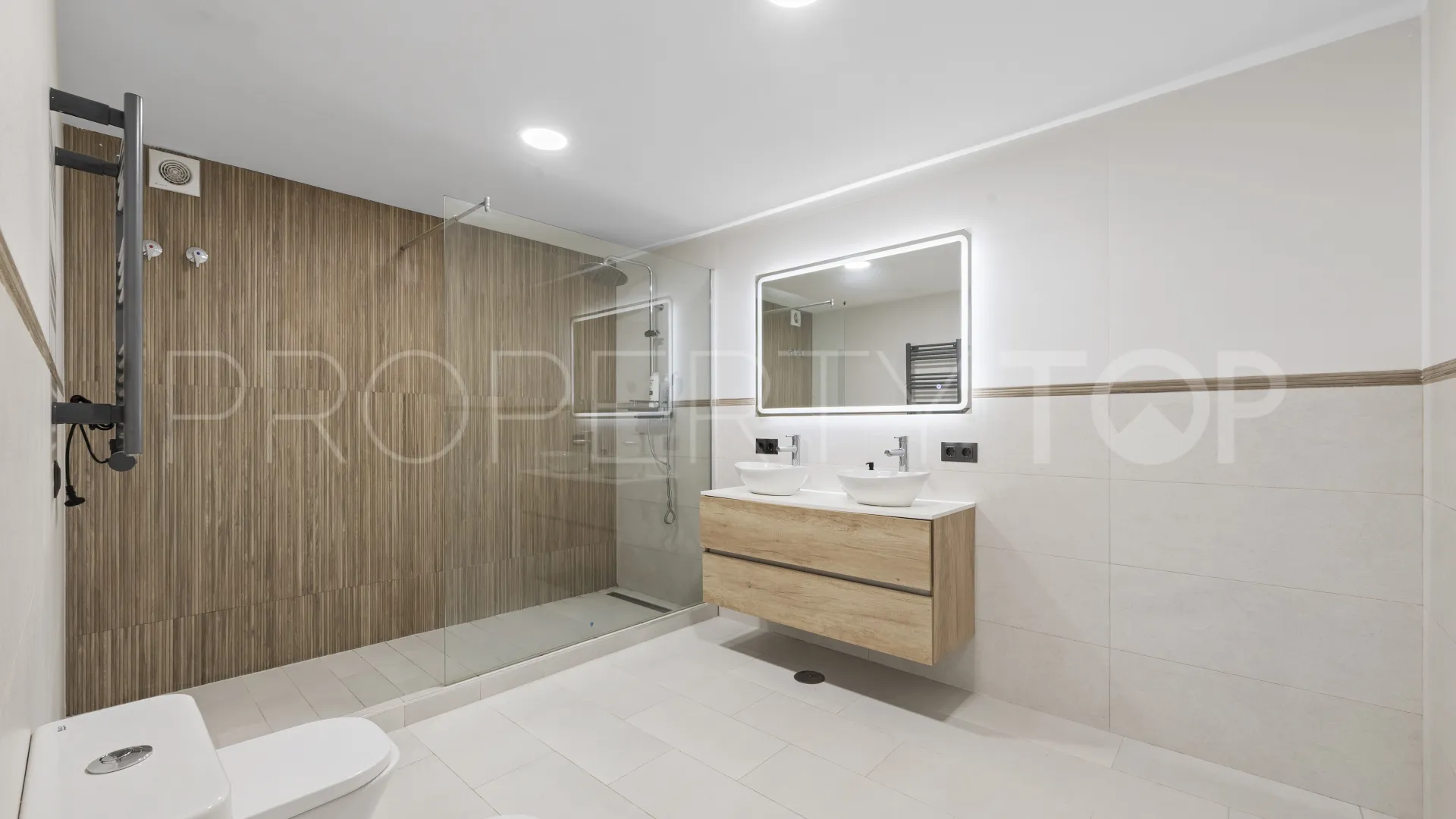 For sale villa in Mijas Costa