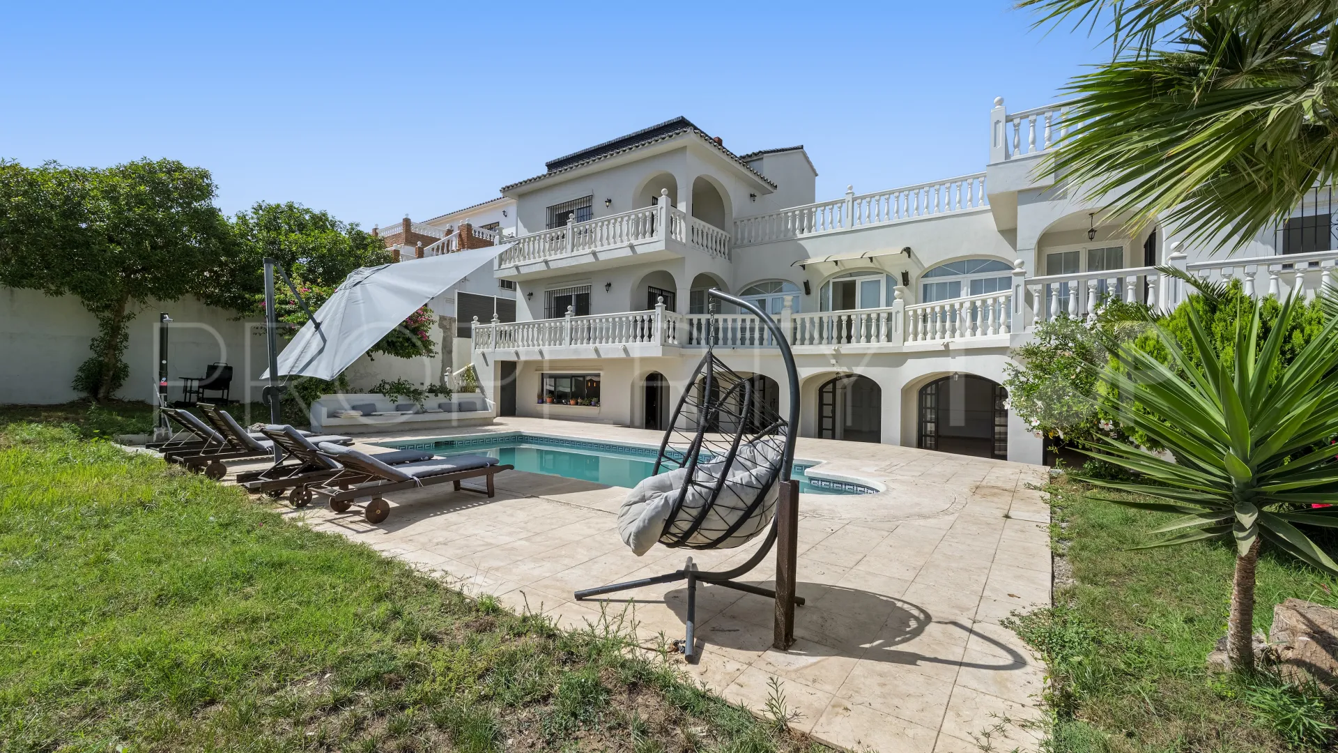 For sale villa in Mijas Costa