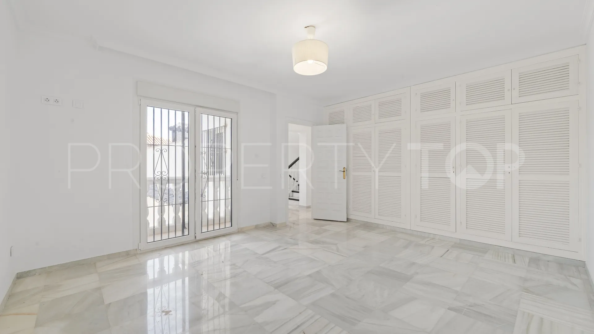 For sale villa in Mijas Costa