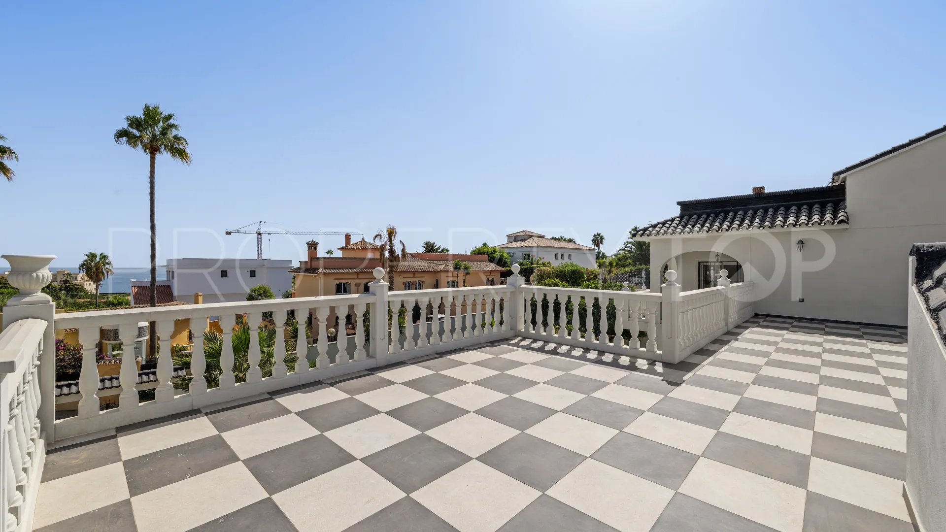 For sale villa in Mijas Costa