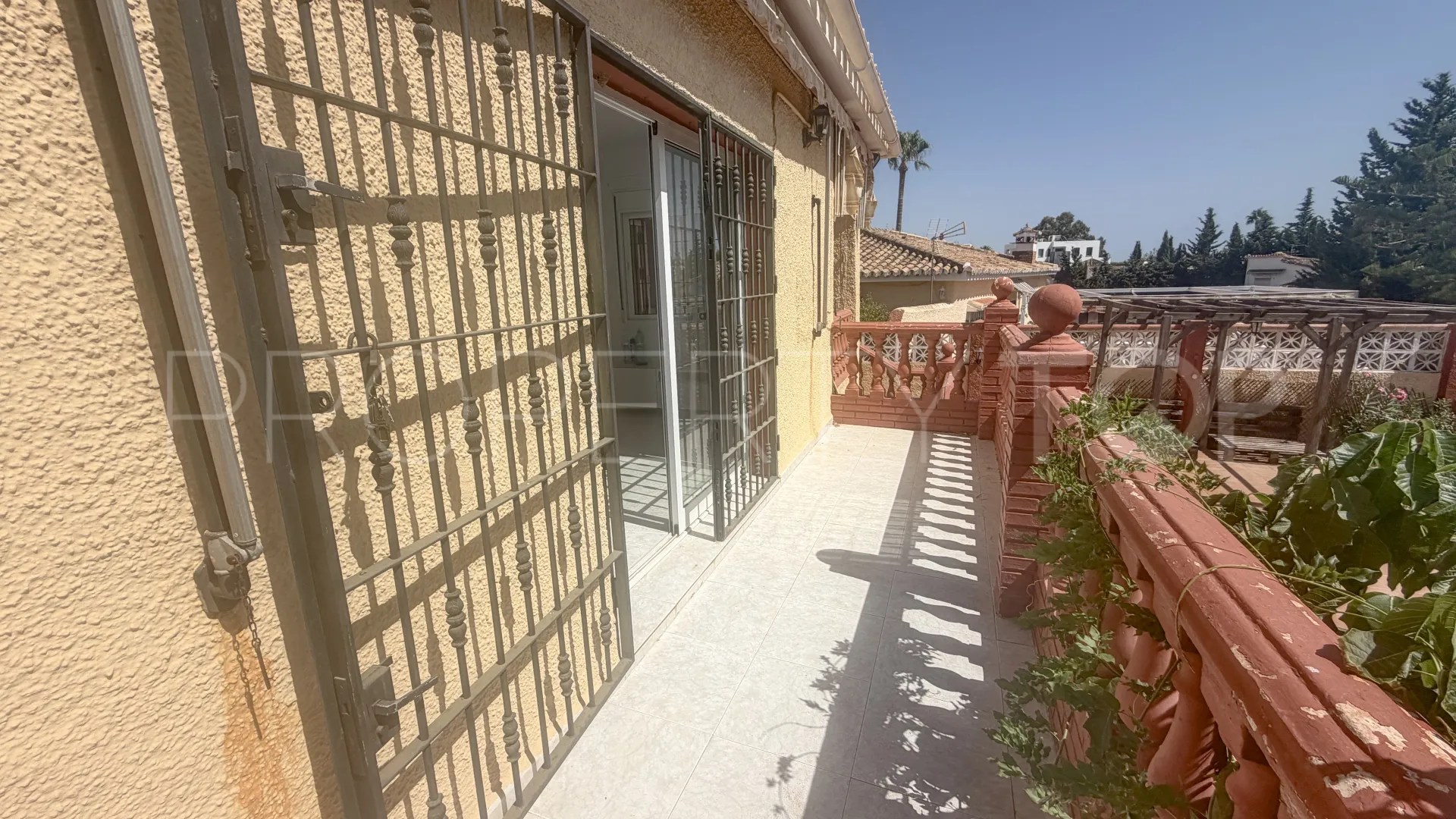 For sale villa in Benalmadena Centro