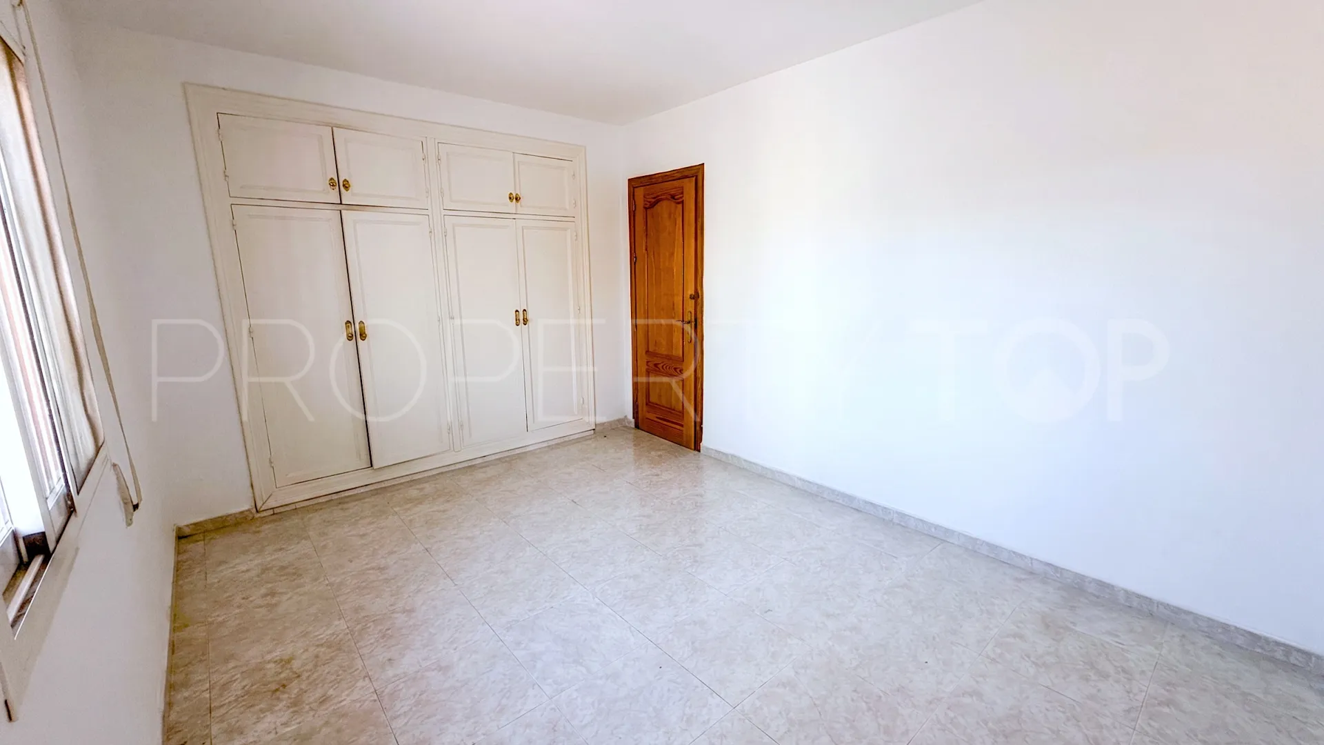 For sale villa in Benalmadena Centro