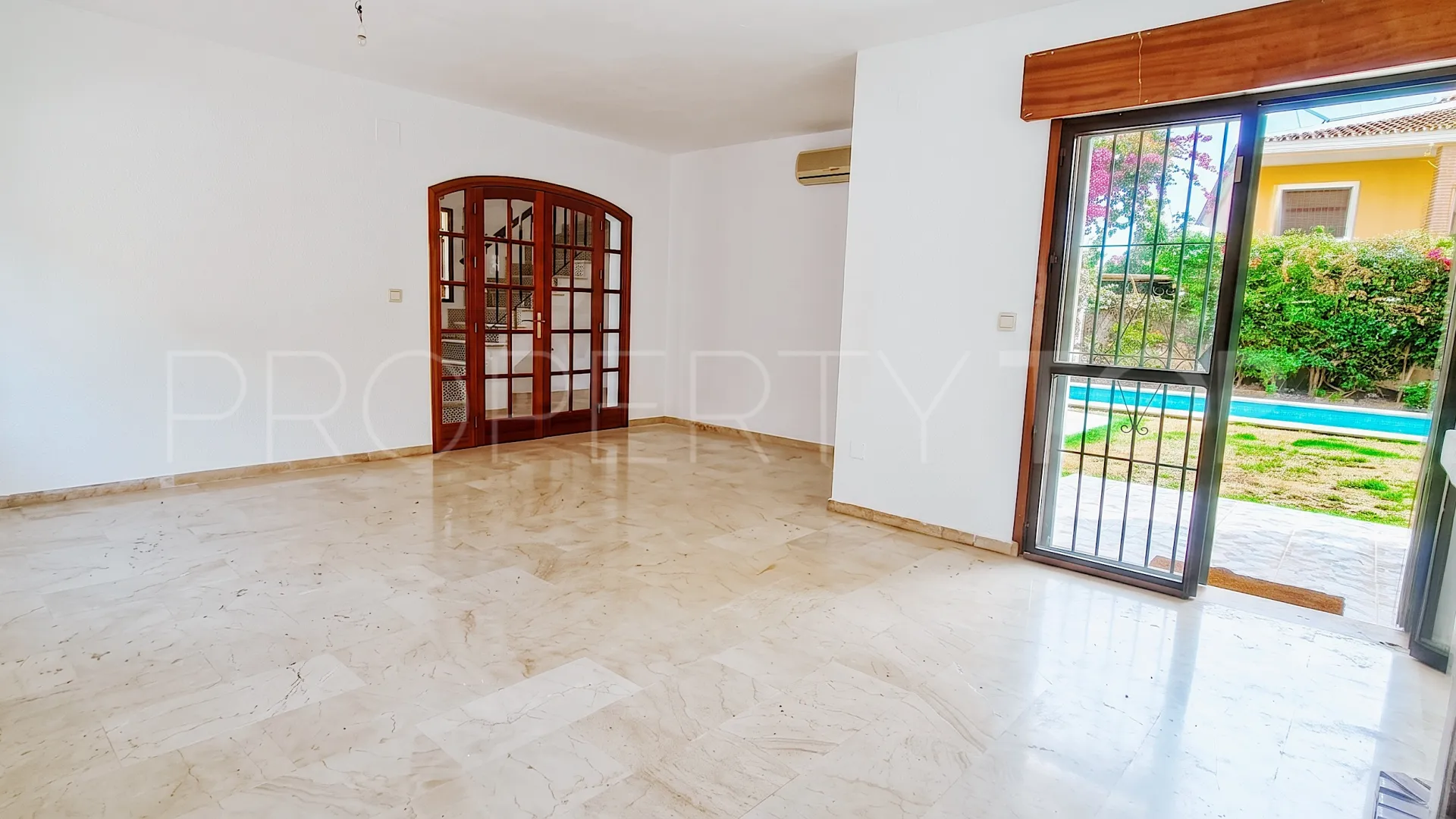 Villa with 6 bedrooms for sale in Benalmadena Costa