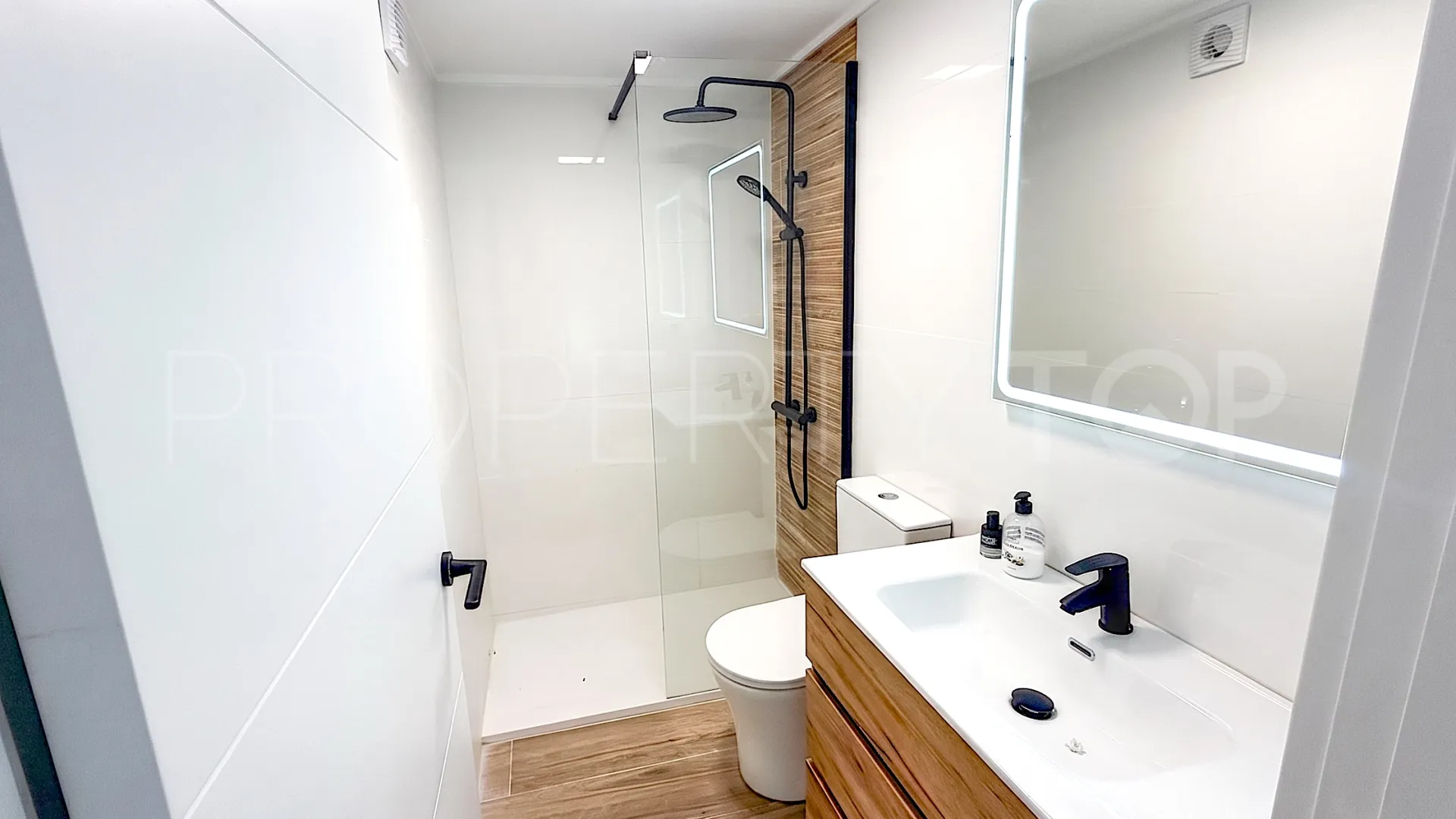For sale apartment in Torremolinos