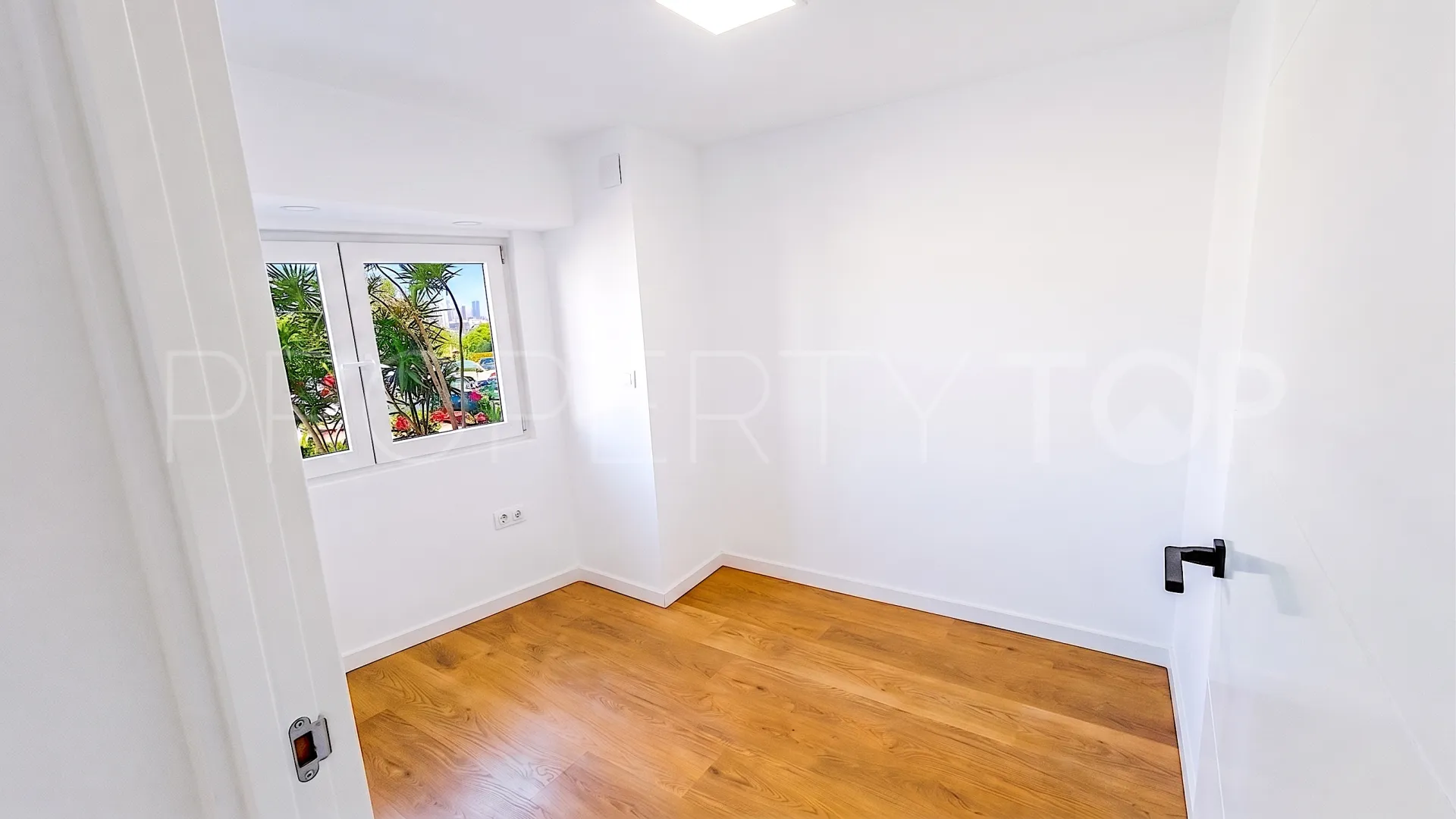 For sale apartment in Torremolinos