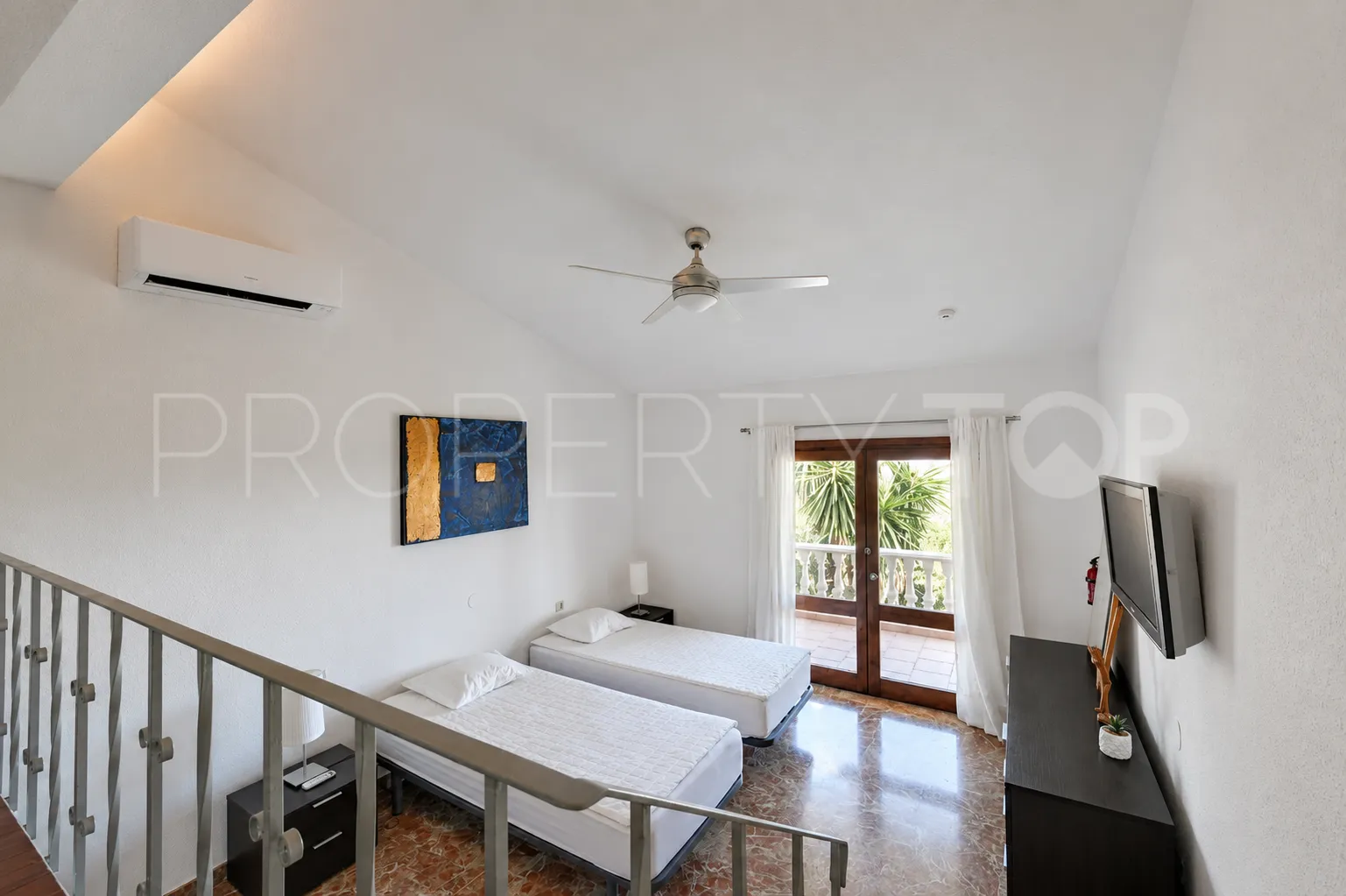 Villa con 7 dormitorios en venta en Campo Mijas