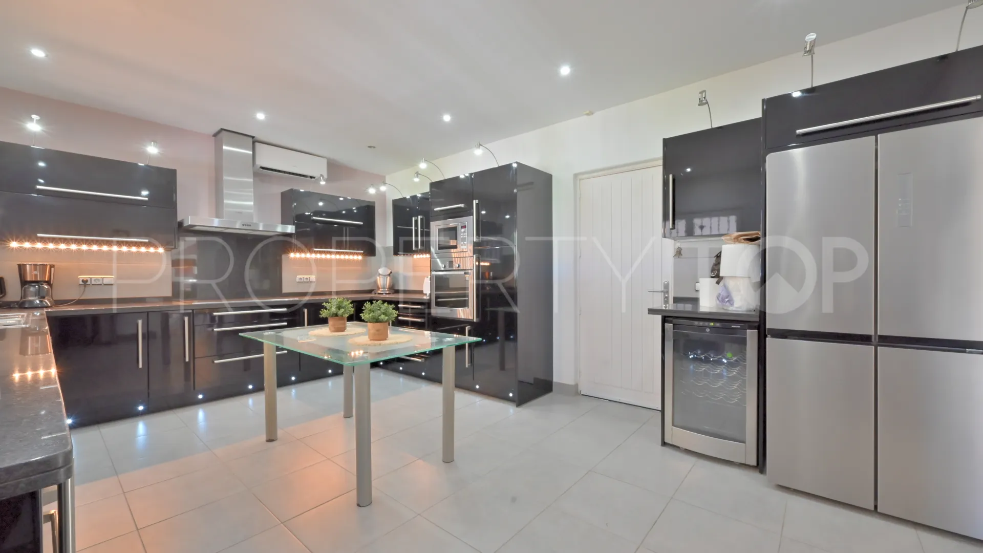 Villa con 7 dormitorios en venta en Campo Mijas