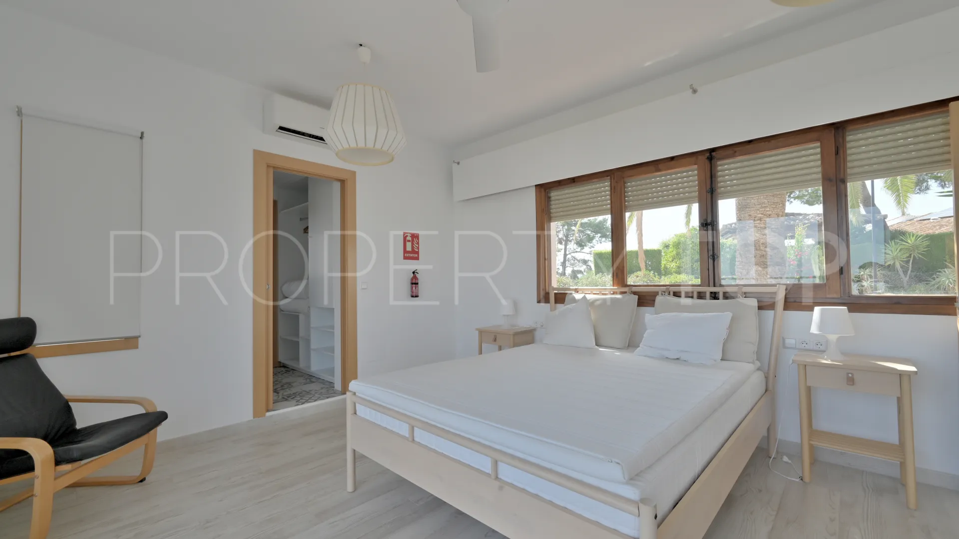 Villa con 7 dormitorios en venta en Campo Mijas