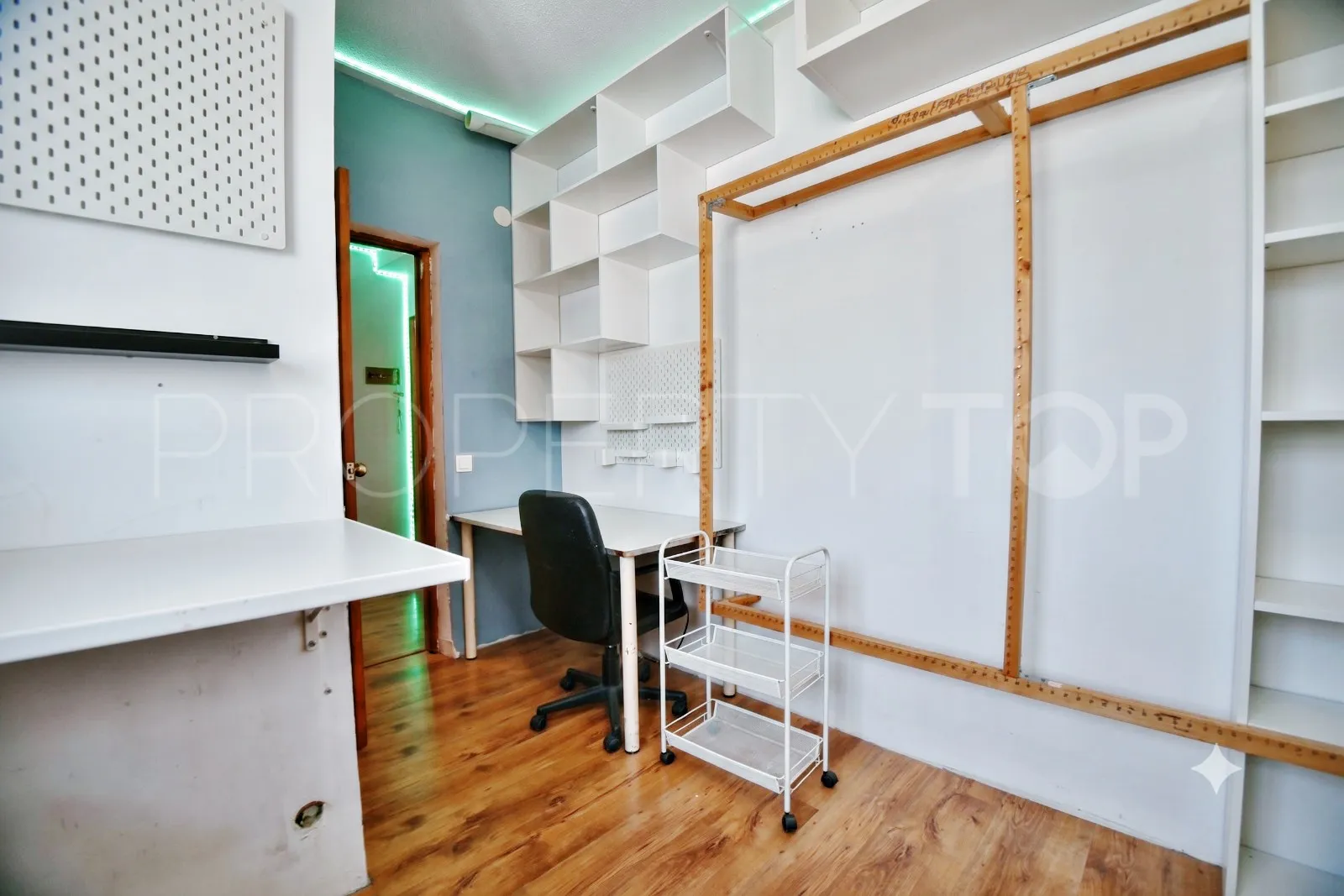 Apartment with 2 bedrooms for sale in Torremolinos Centro
