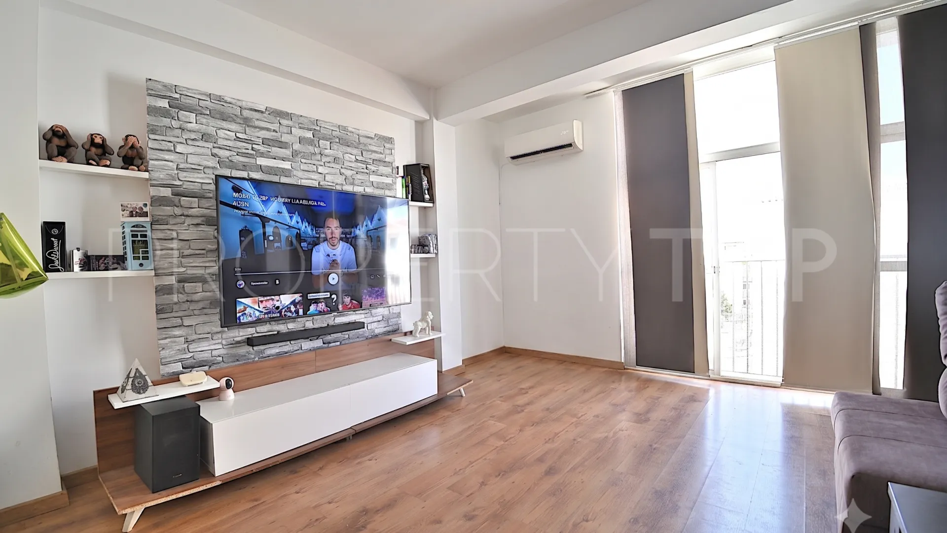 Apartment with 2 bedrooms for sale in Torremolinos Centro