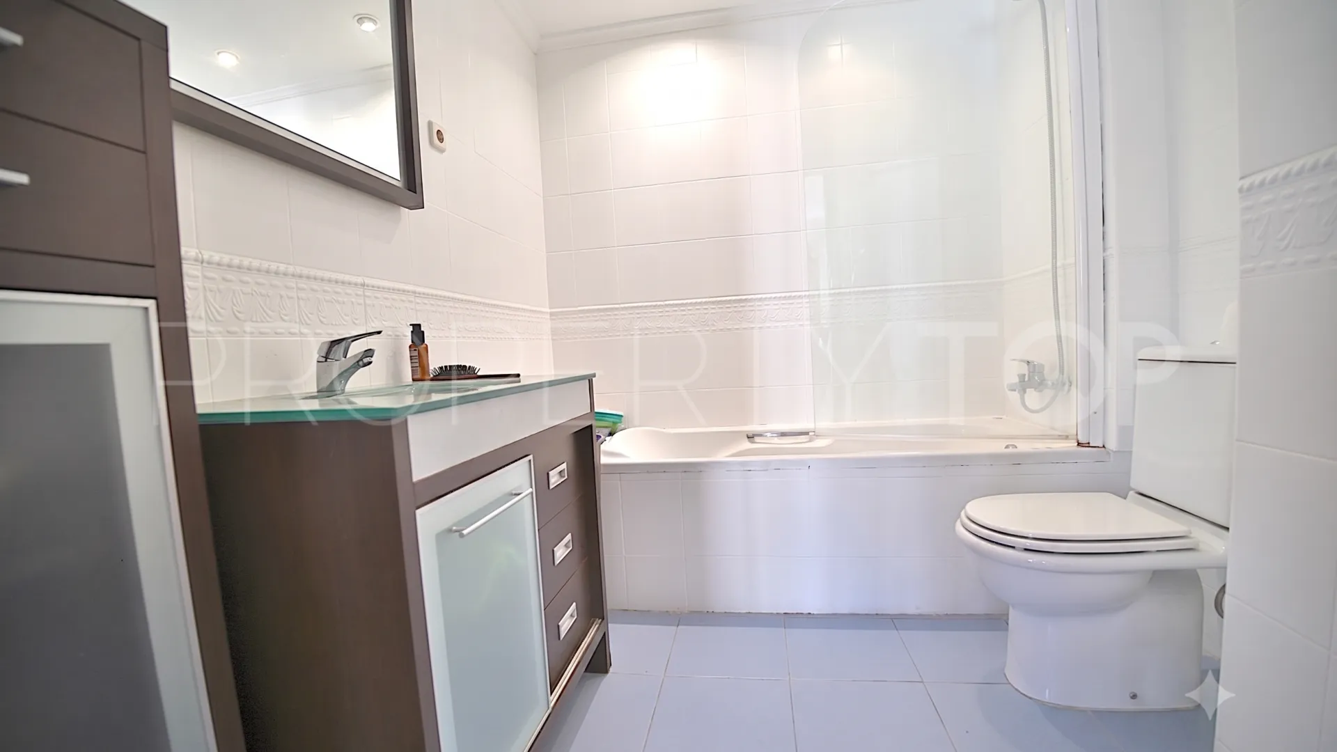 Apartment with 2 bedrooms for sale in Torremolinos Centro
