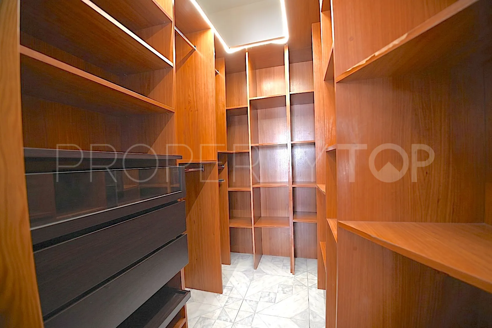 Apartment with 2 bedrooms for sale in Torremolinos Centro