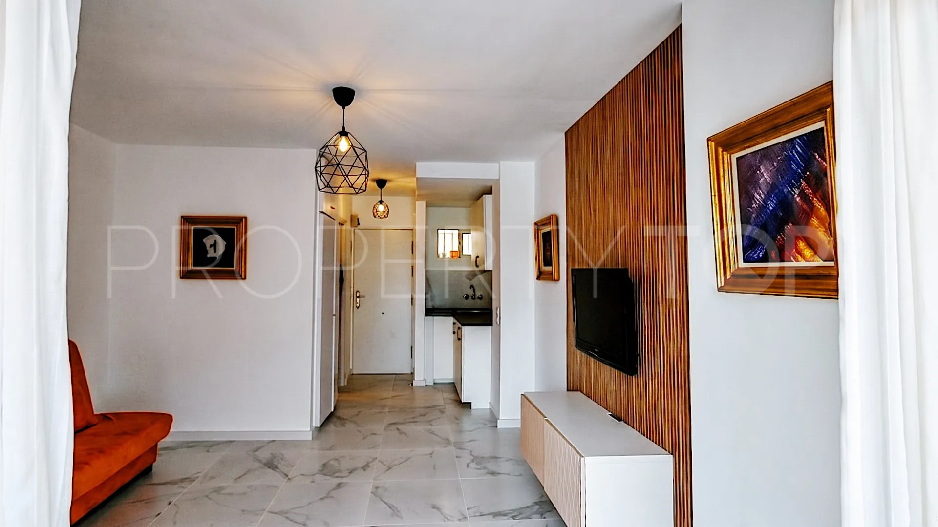 Se vende estudio en Arroyo de la Miel