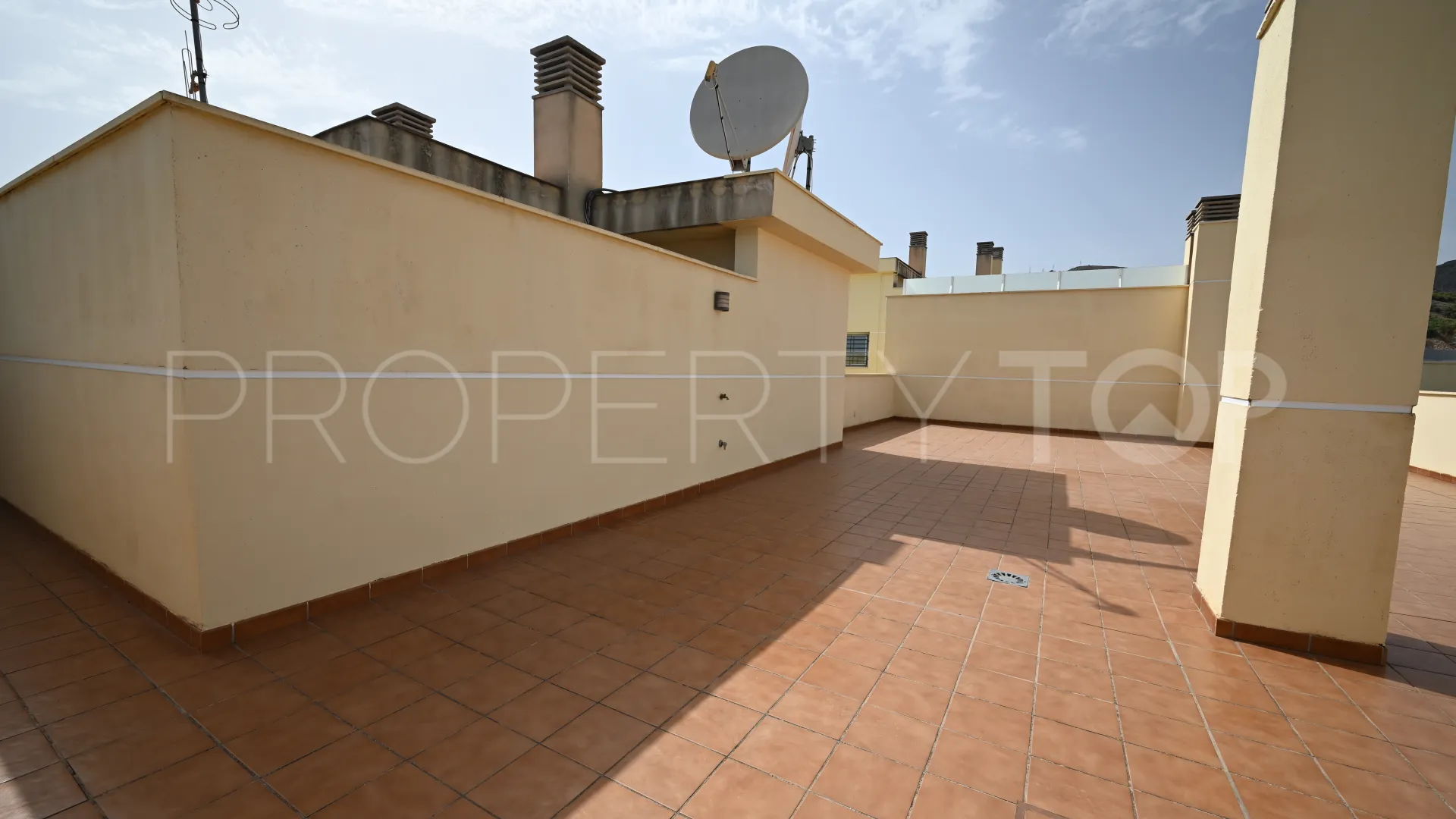For sale Torremolinos penthouse with 4 bedrooms