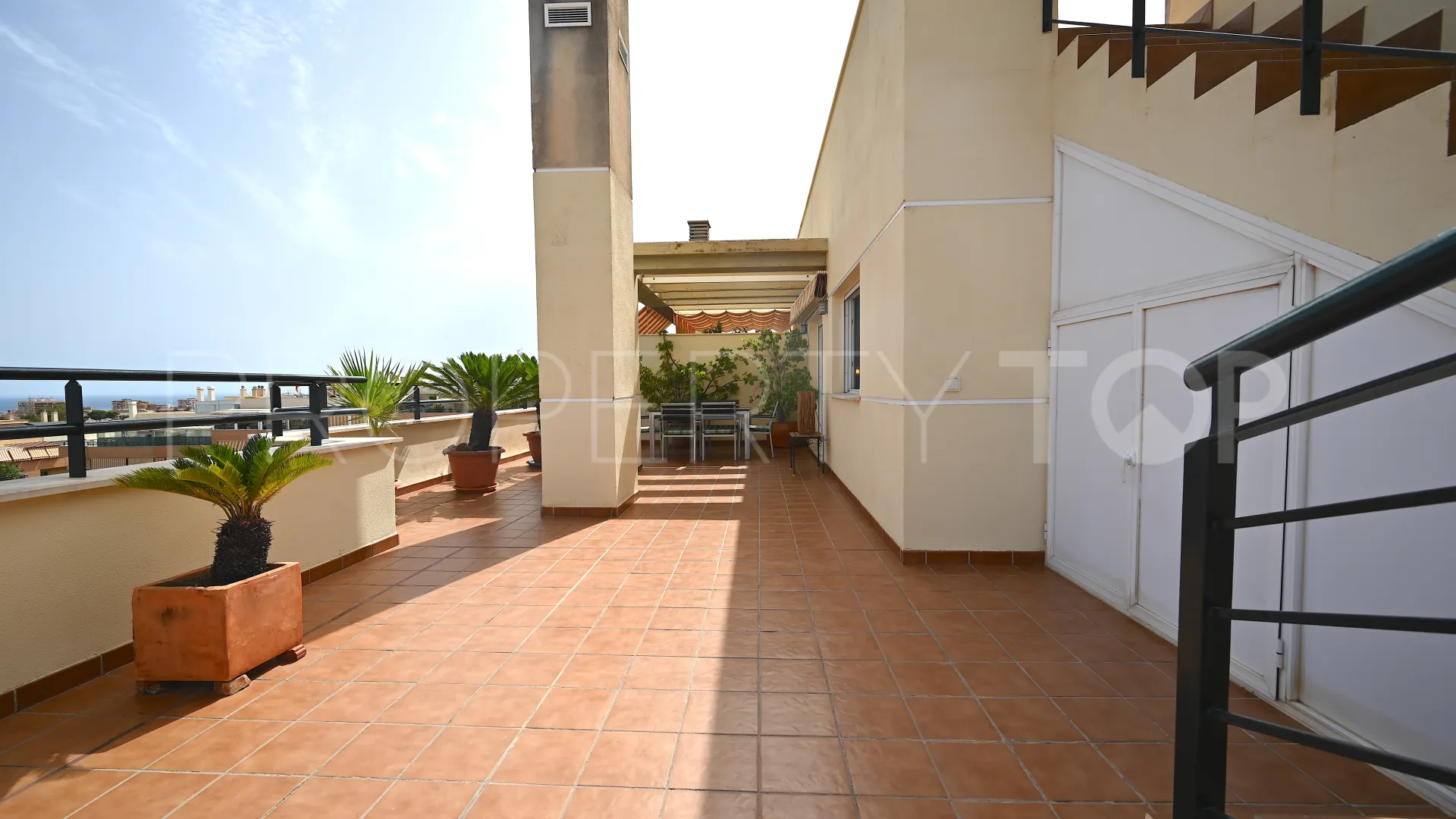 For sale Torremolinos penthouse with 4 bedrooms