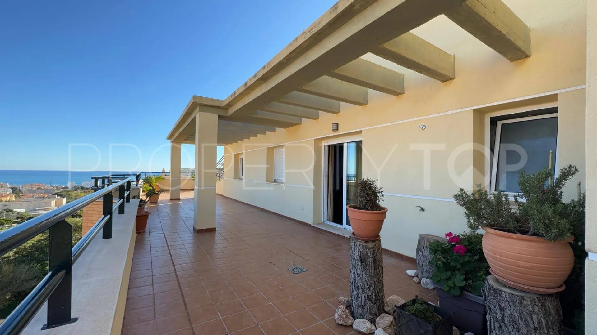 For sale Torremolinos penthouse with 4 bedrooms