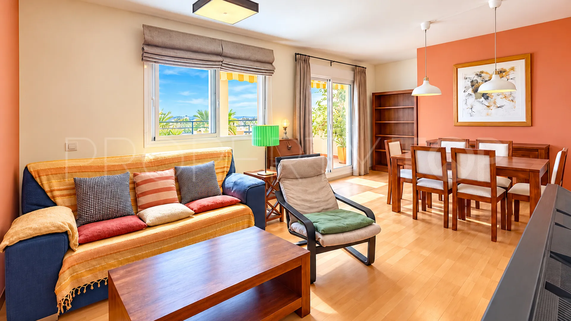 For sale 4 bedrooms penthouse in Torremolinos