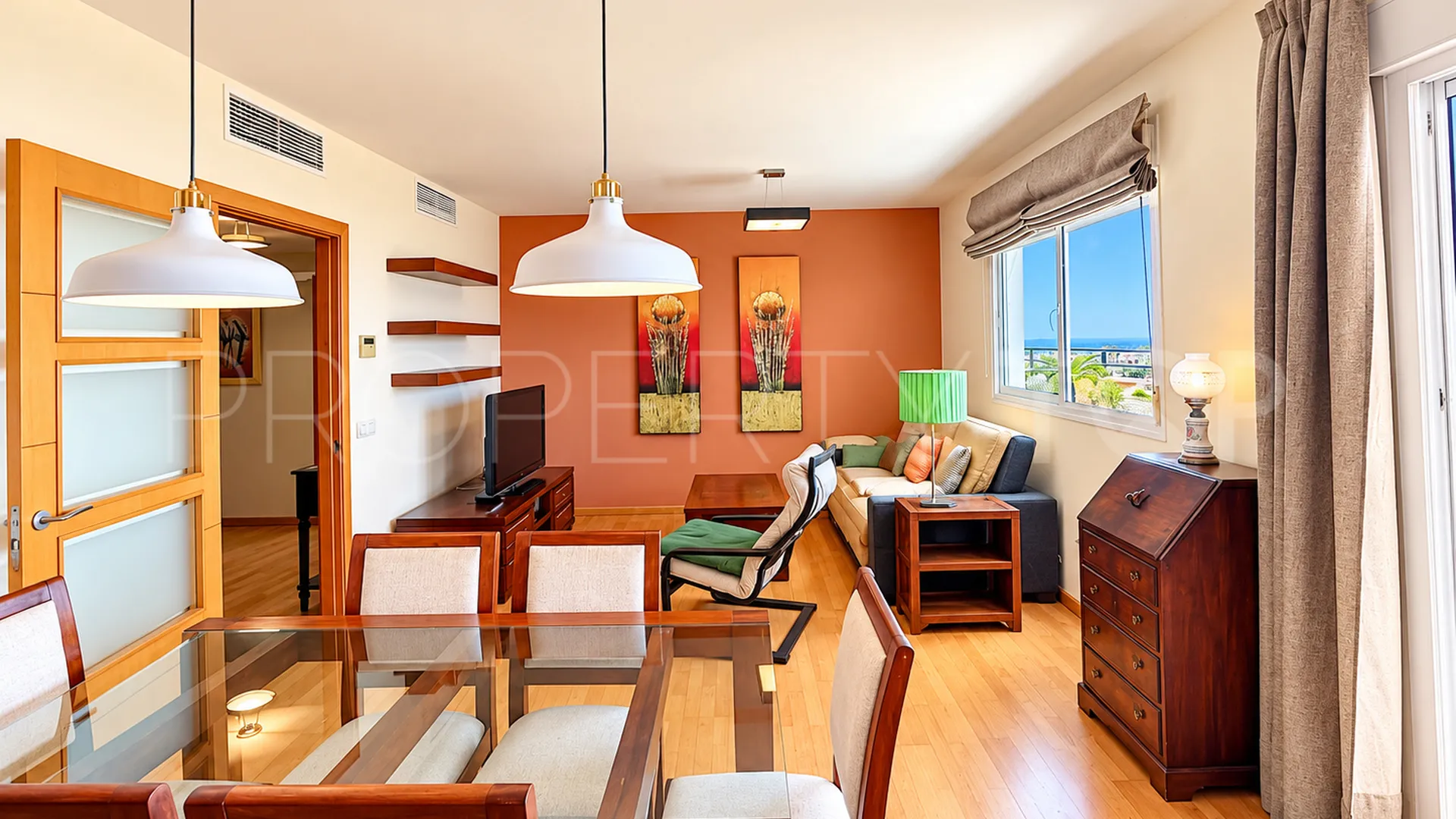 For sale 4 bedrooms penthouse in Torremolinos