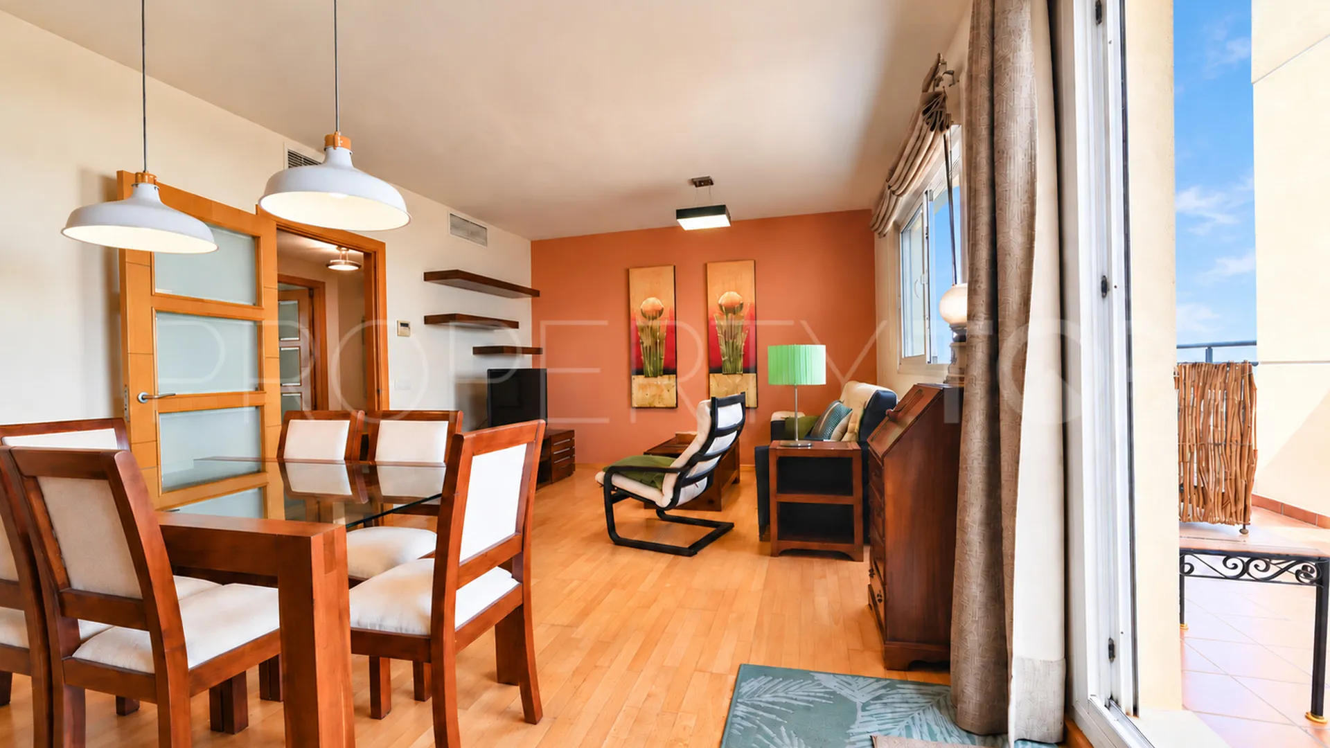 For sale 4 bedrooms penthouse in Torremolinos