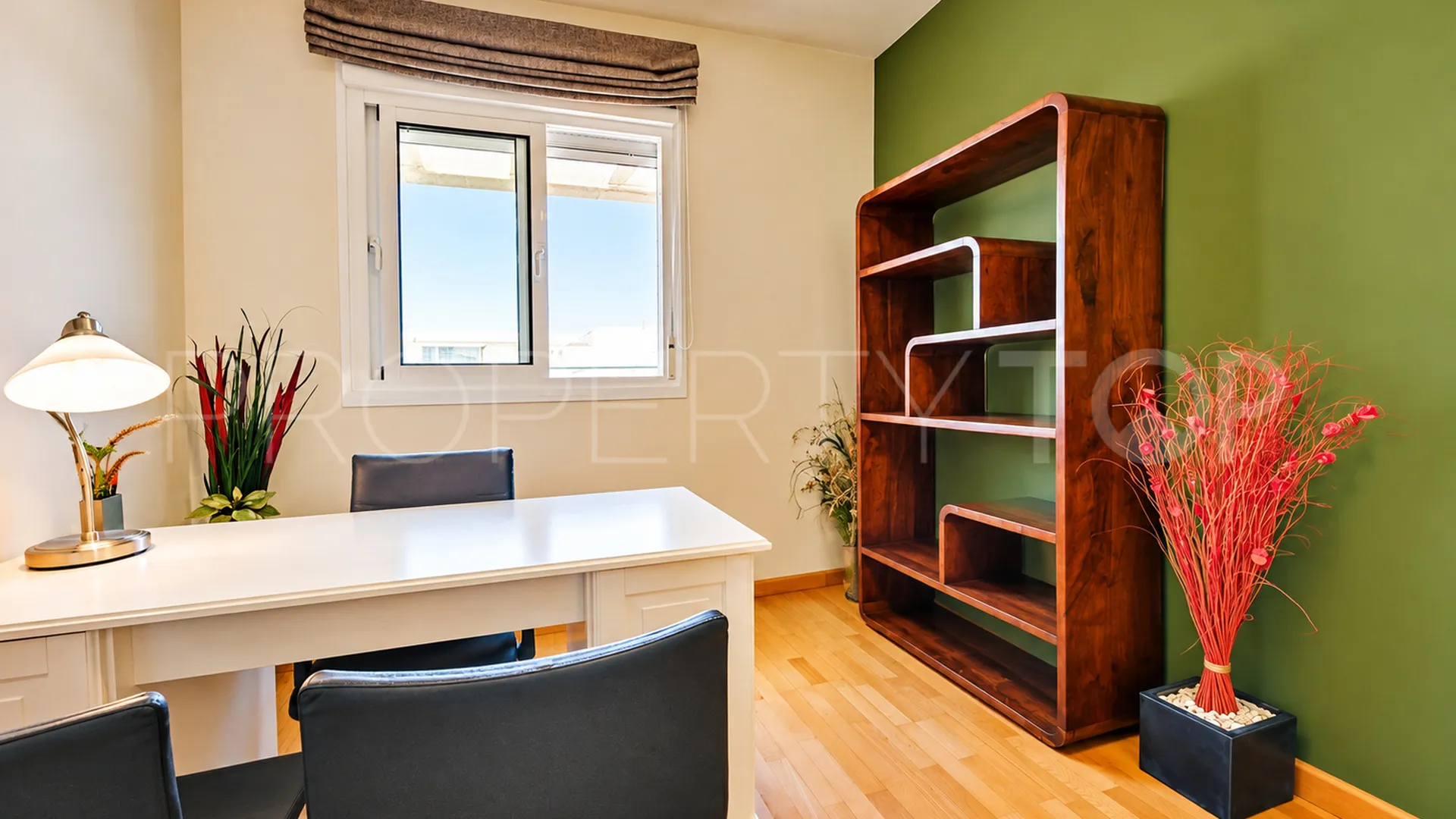 For sale 4 bedrooms penthouse in Torremolinos