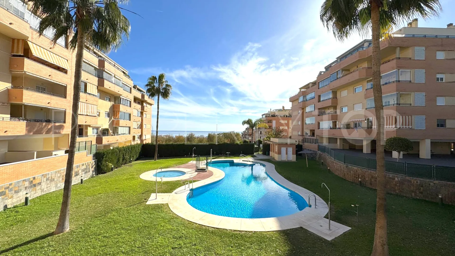 For sale Torremolinos penthouse with 4 bedrooms