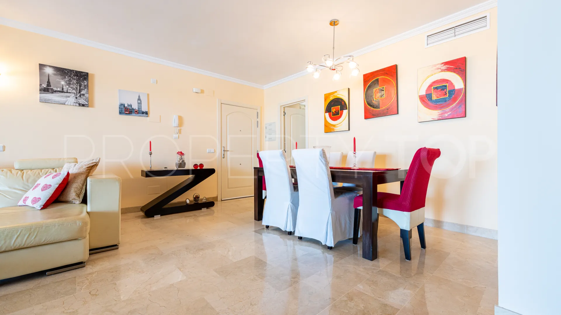 2 bedrooms ground floor apartment in Calahonda for sale