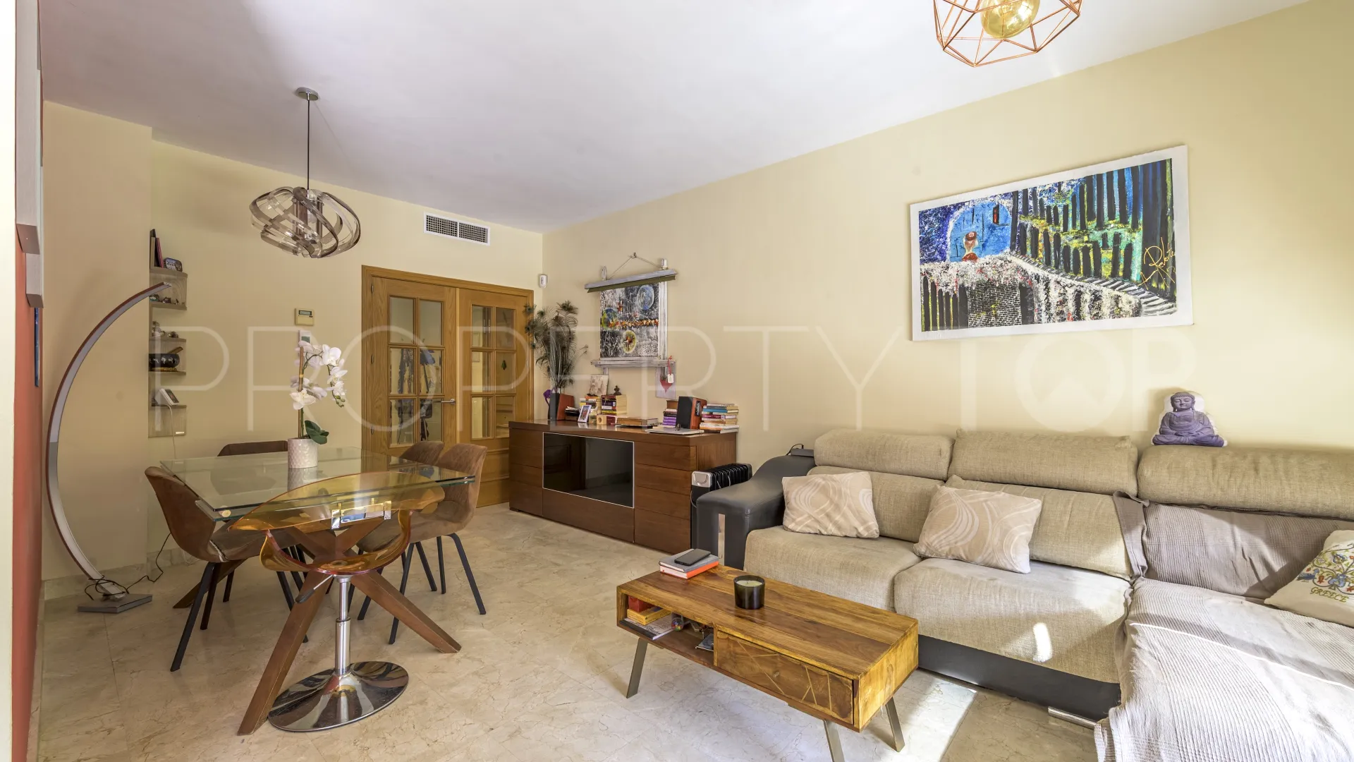 Ground floor apartment with 2 bedrooms for sale in Mijas Costa