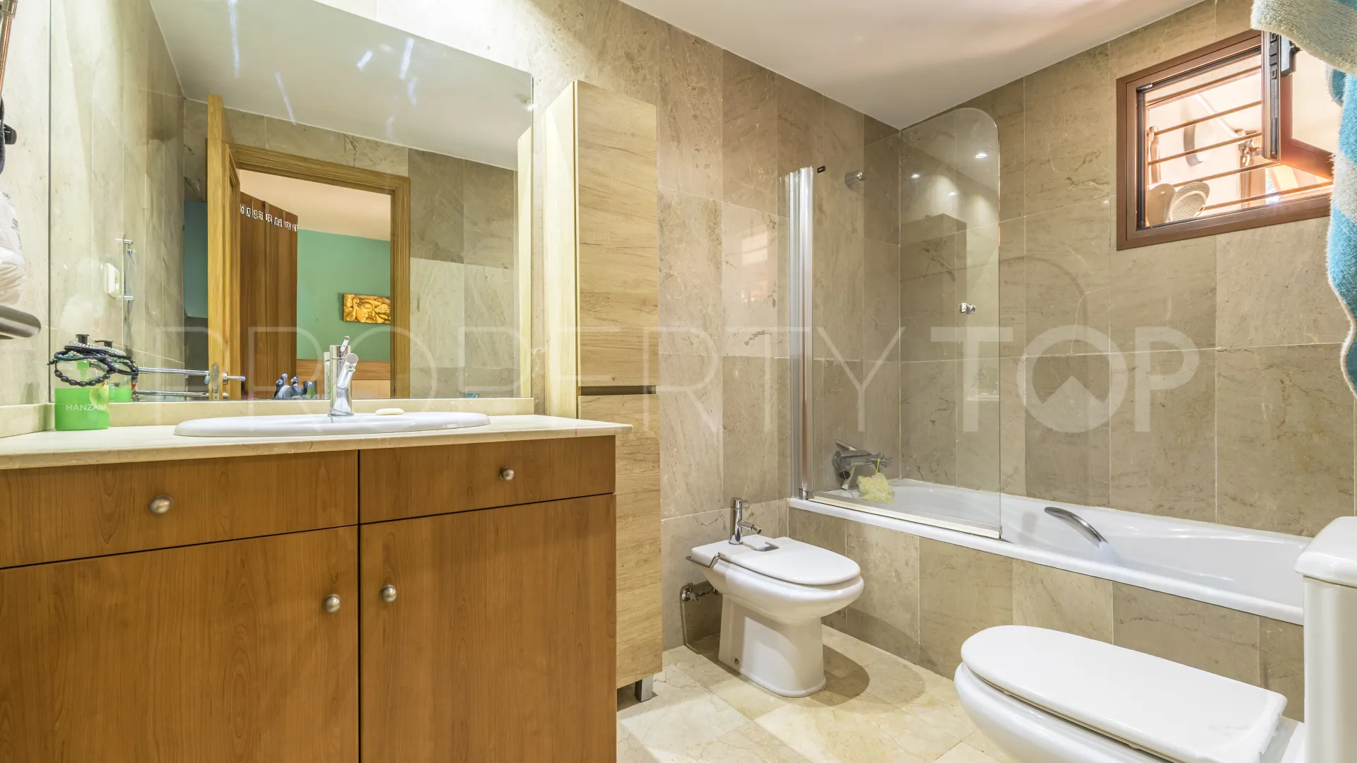 Ground floor apartment with 2 bedrooms for sale in Mijas Costa