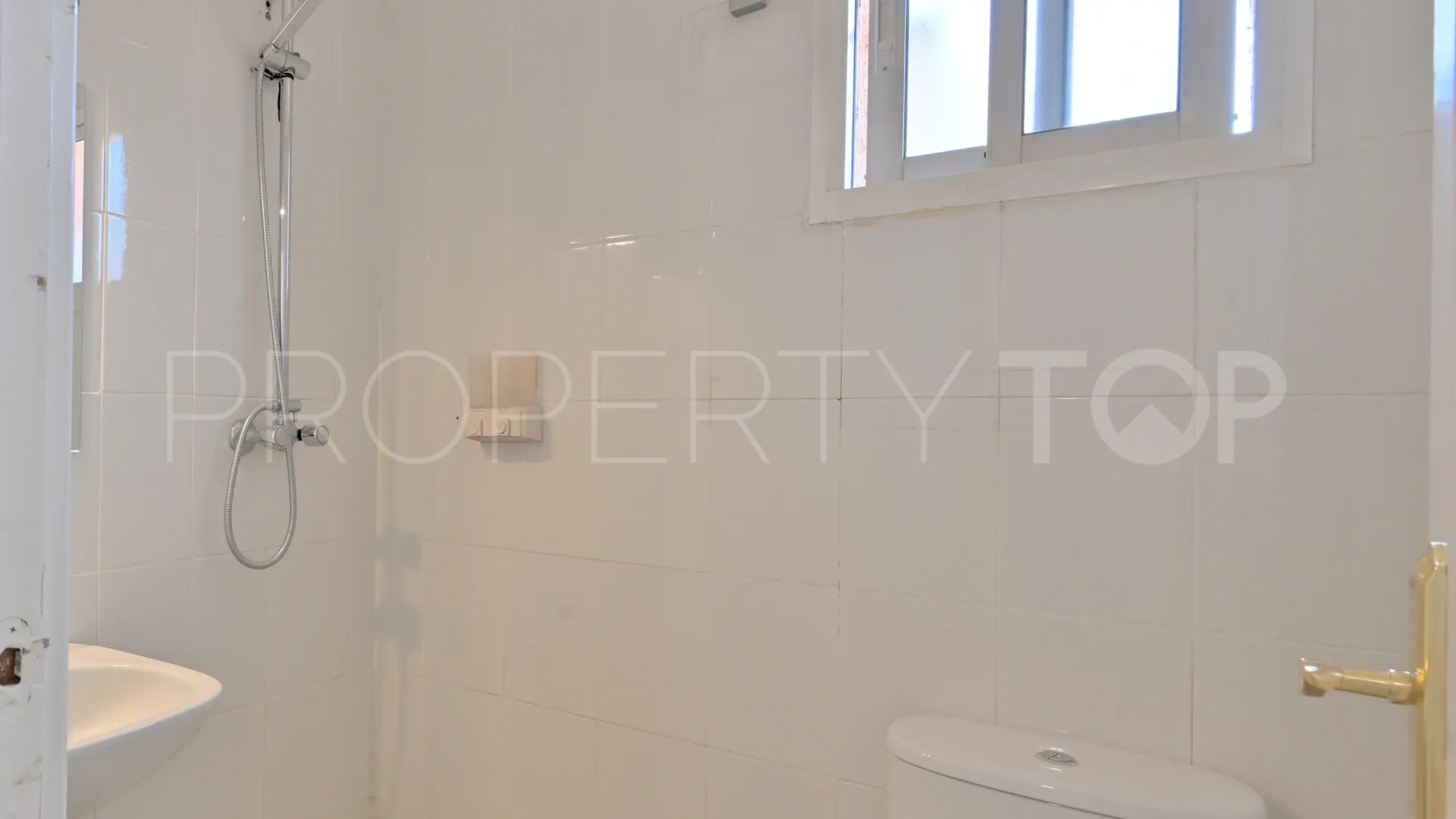 Calahonda, apartamento planta baja con 2 dormitorios en venta