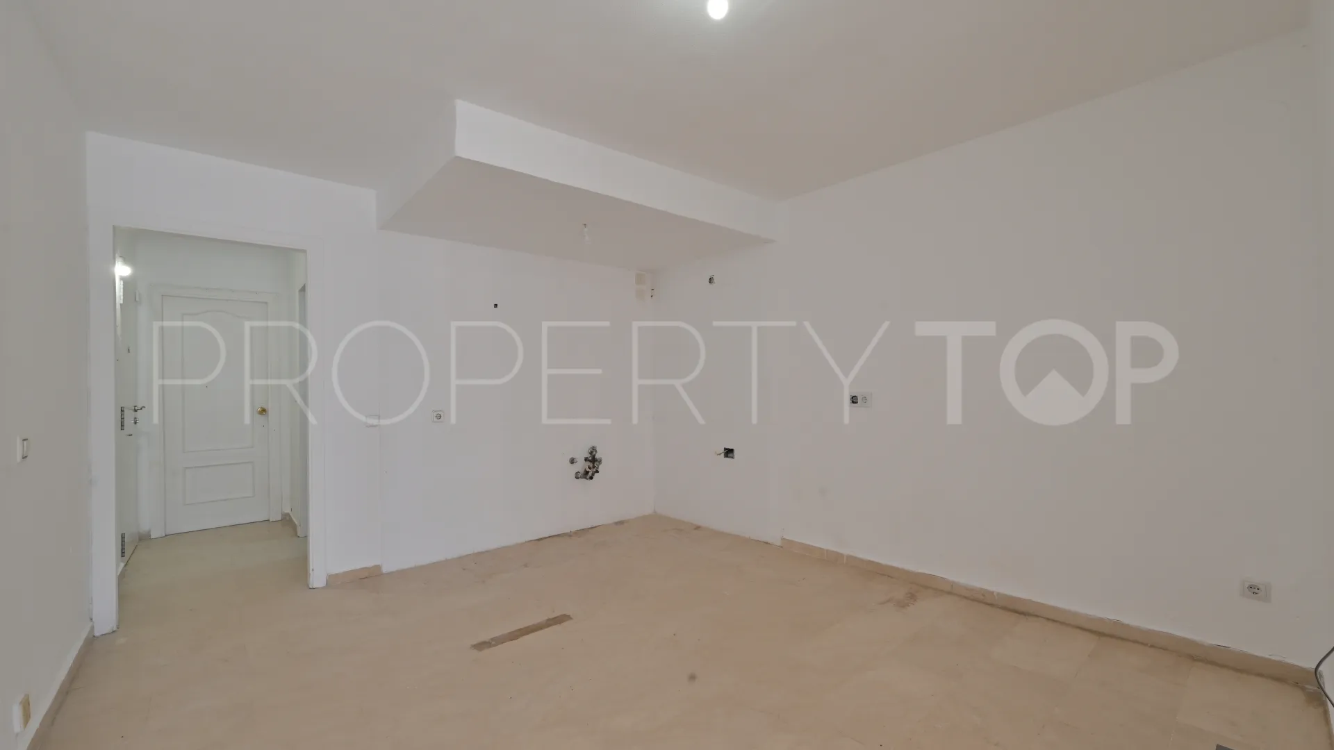 Calahonda, apartamento planta baja con 2 dormitorios en venta