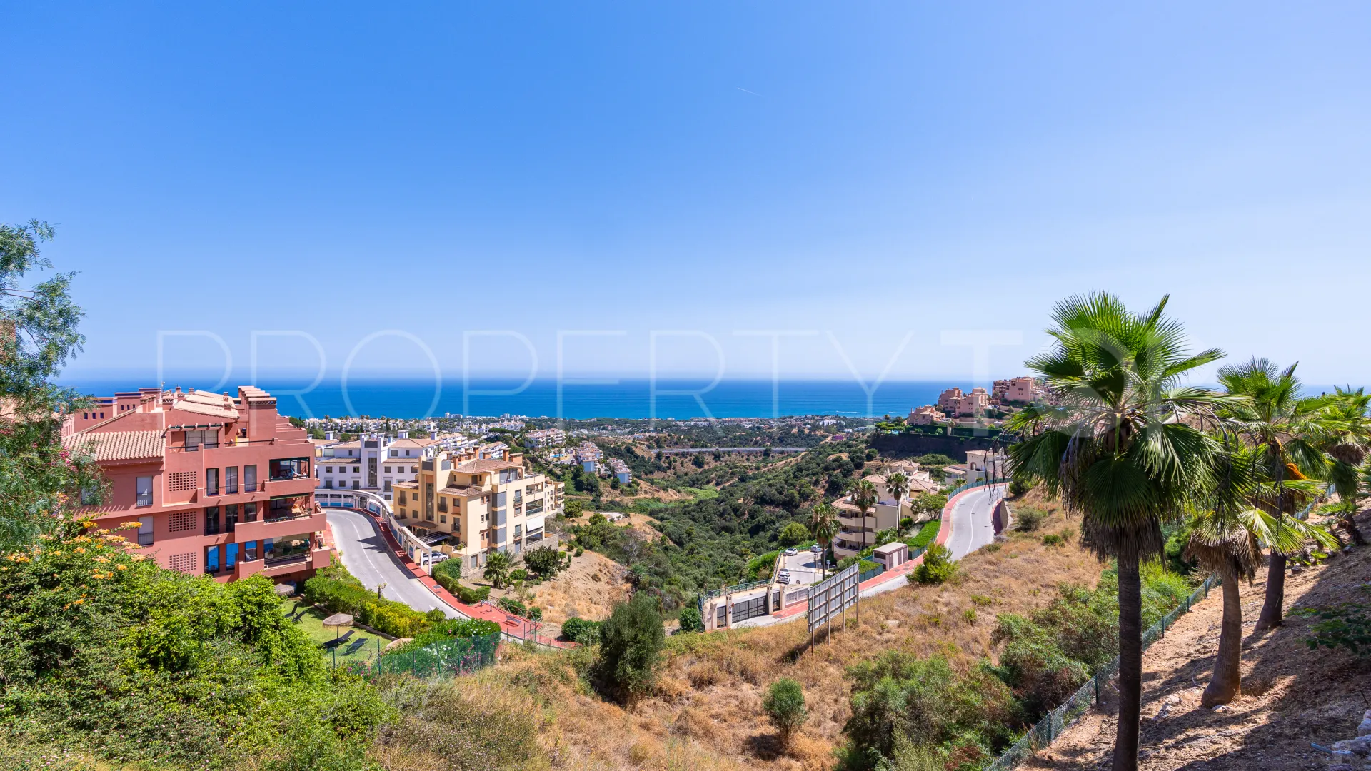 Comprar apartamento en Calahonda