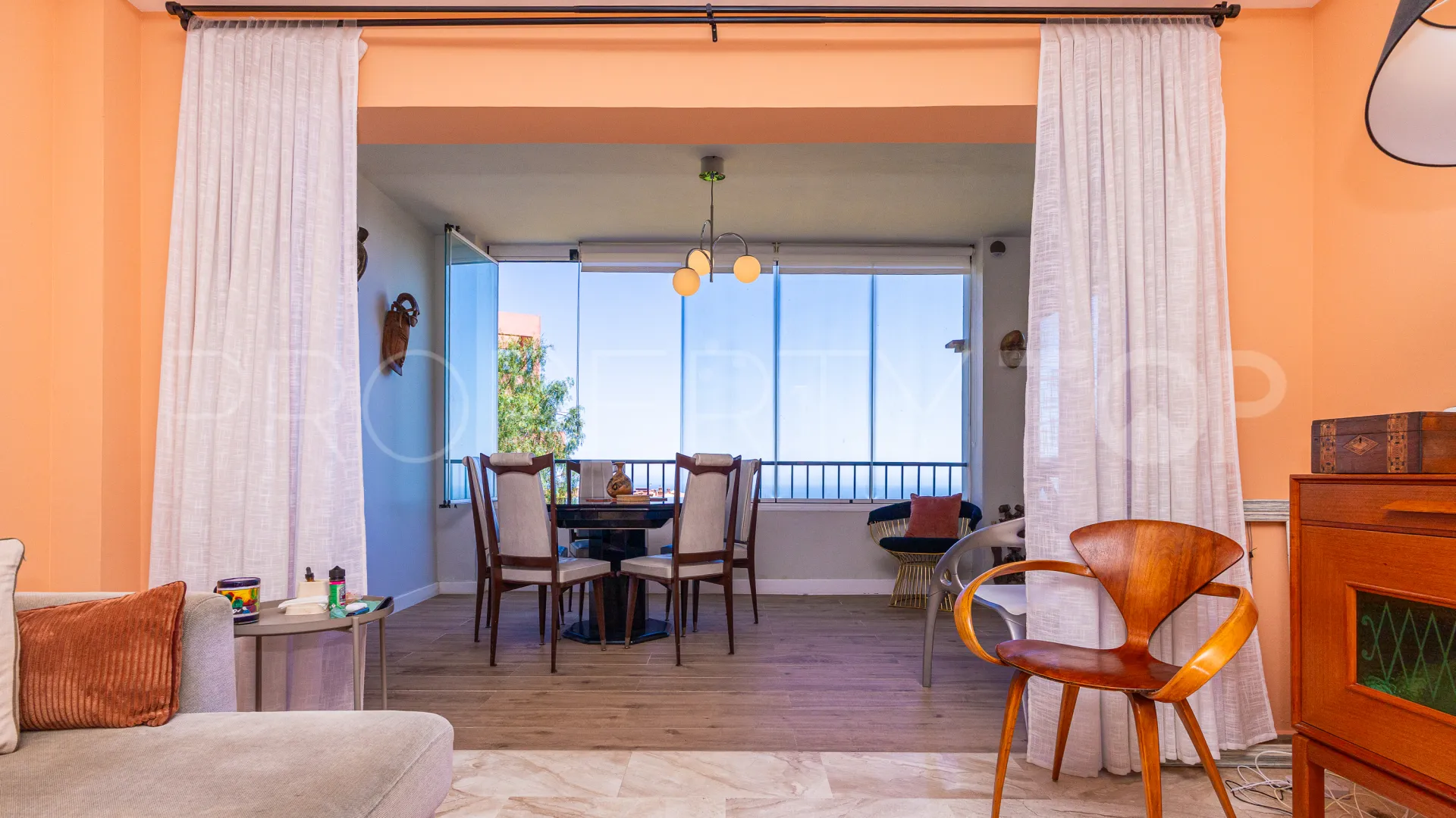 Comprar apartamento en Calahonda