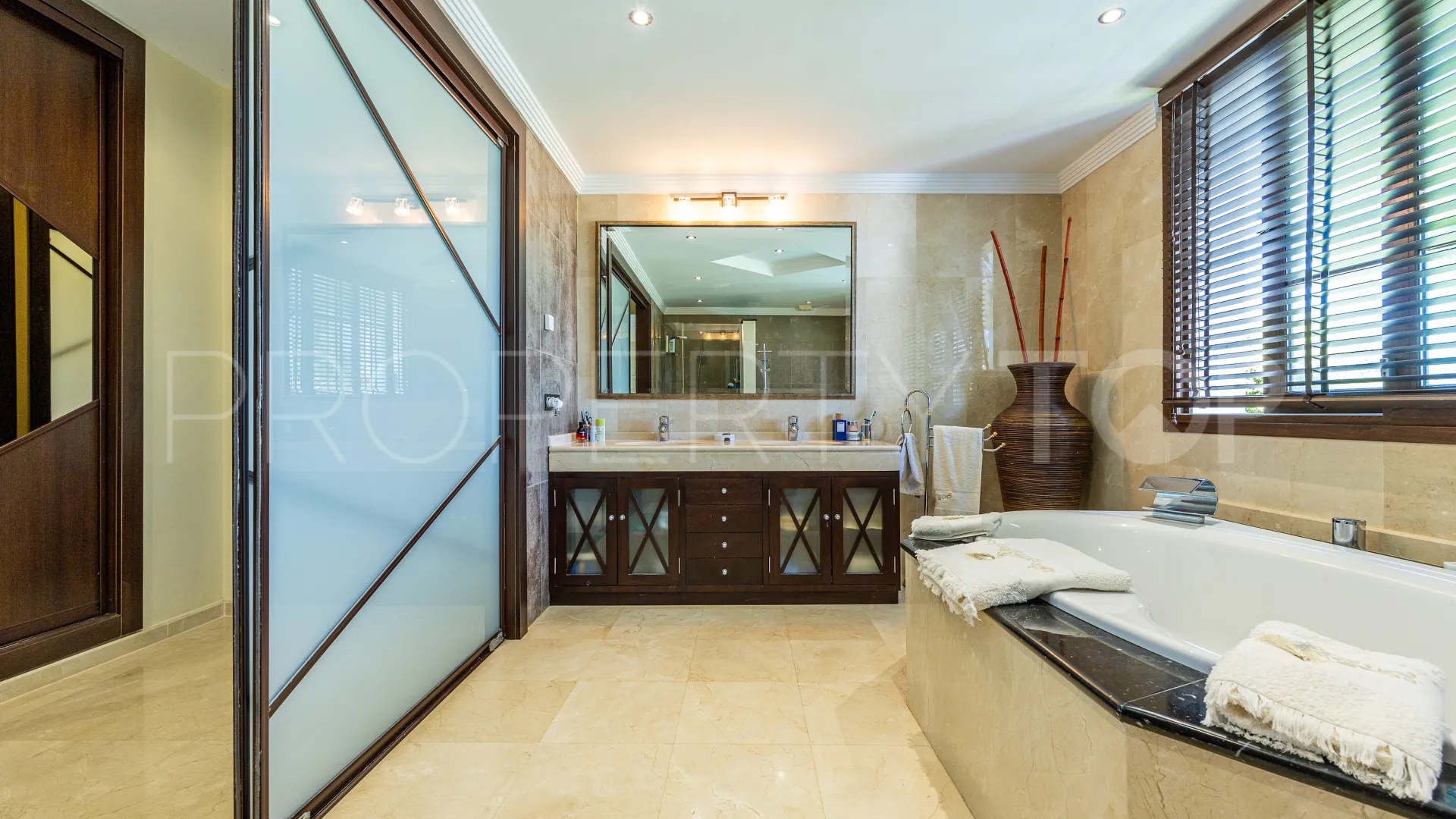 Villa a la venta en La Cala Golf Resort