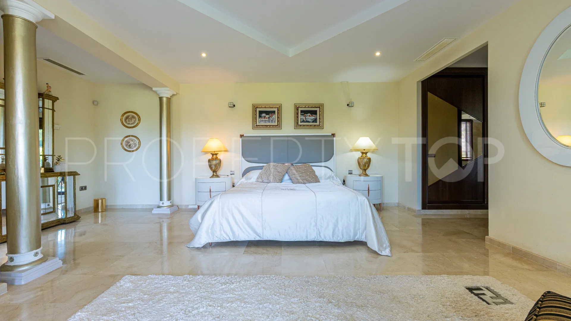Villa a la venta en La Cala Golf Resort