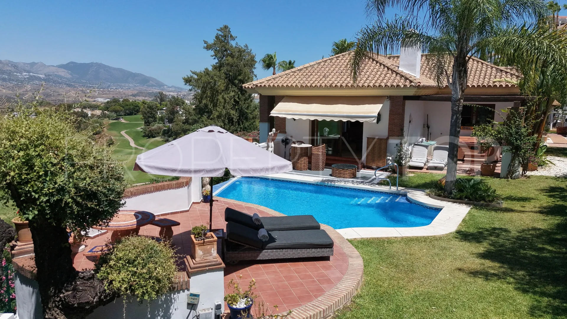 Villa a la venta en La Cala Golf Resort