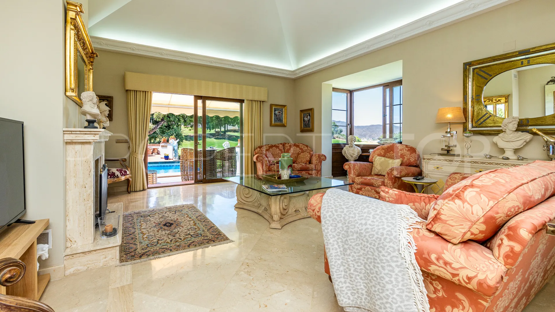 Villa a la venta en La Cala Golf Resort