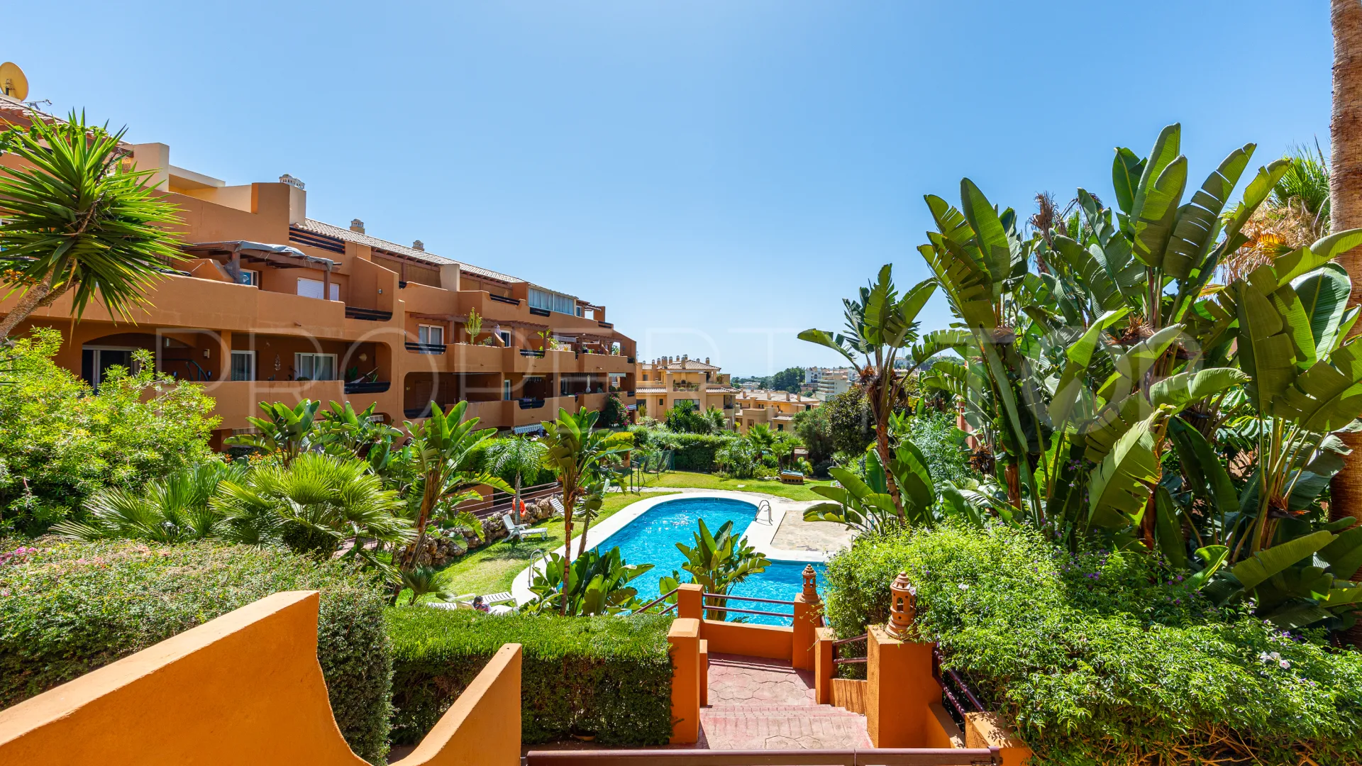 For sale 3 bedrooms ground floor apartment in Riviera del Sol