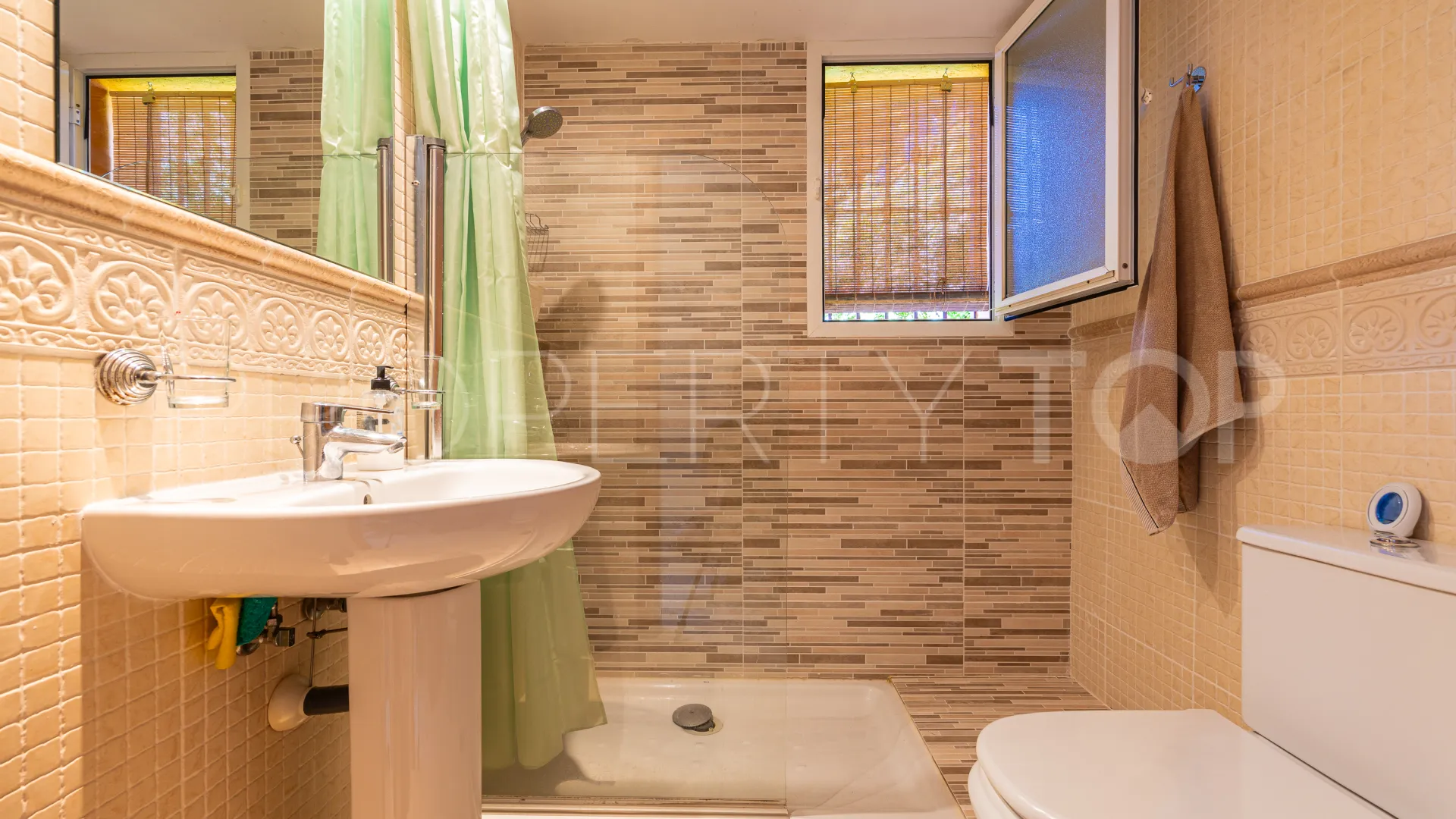 For sale 3 bedrooms ground floor apartment in Riviera del Sol