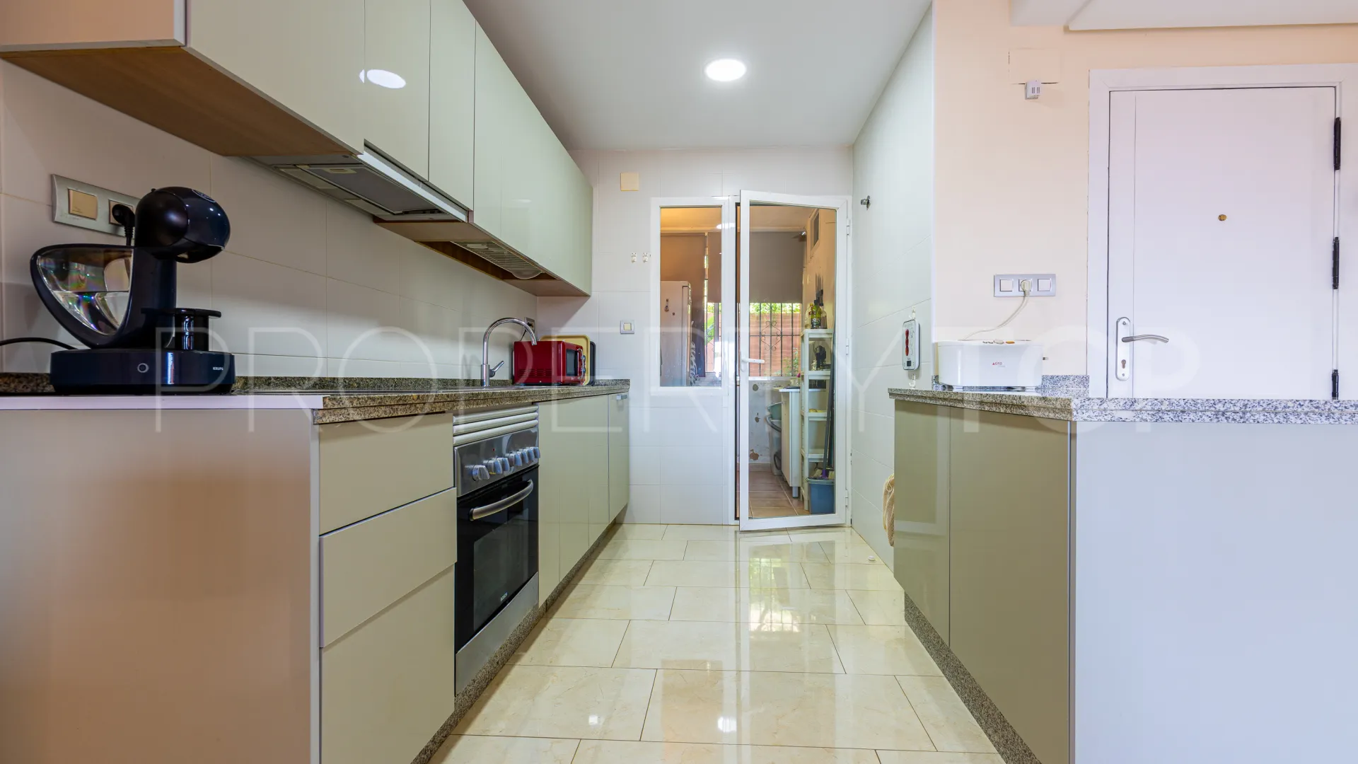 For sale 3 bedrooms ground floor apartment in Riviera del Sol